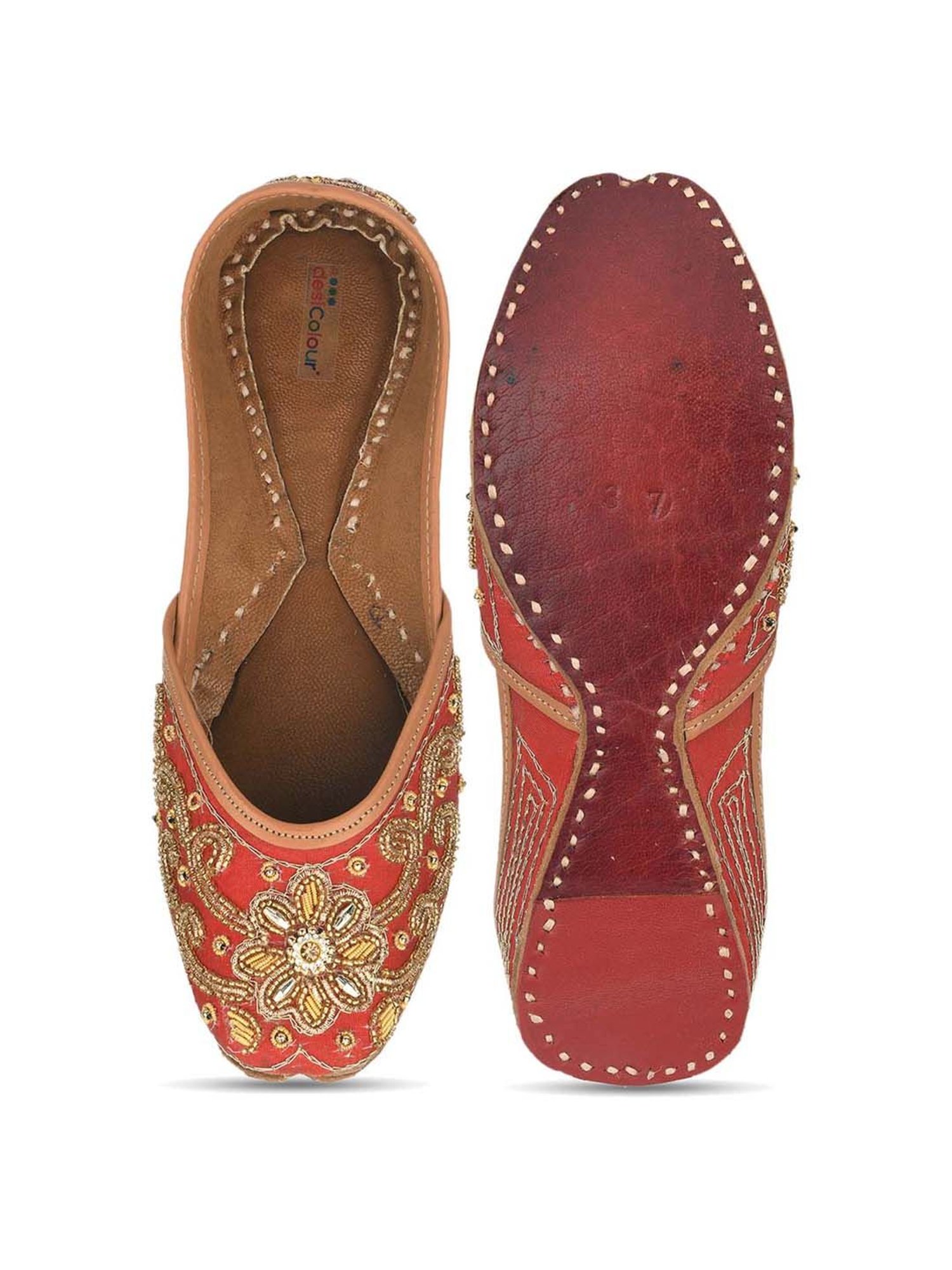 Desi Colour Women's Red Ethnic Juttis