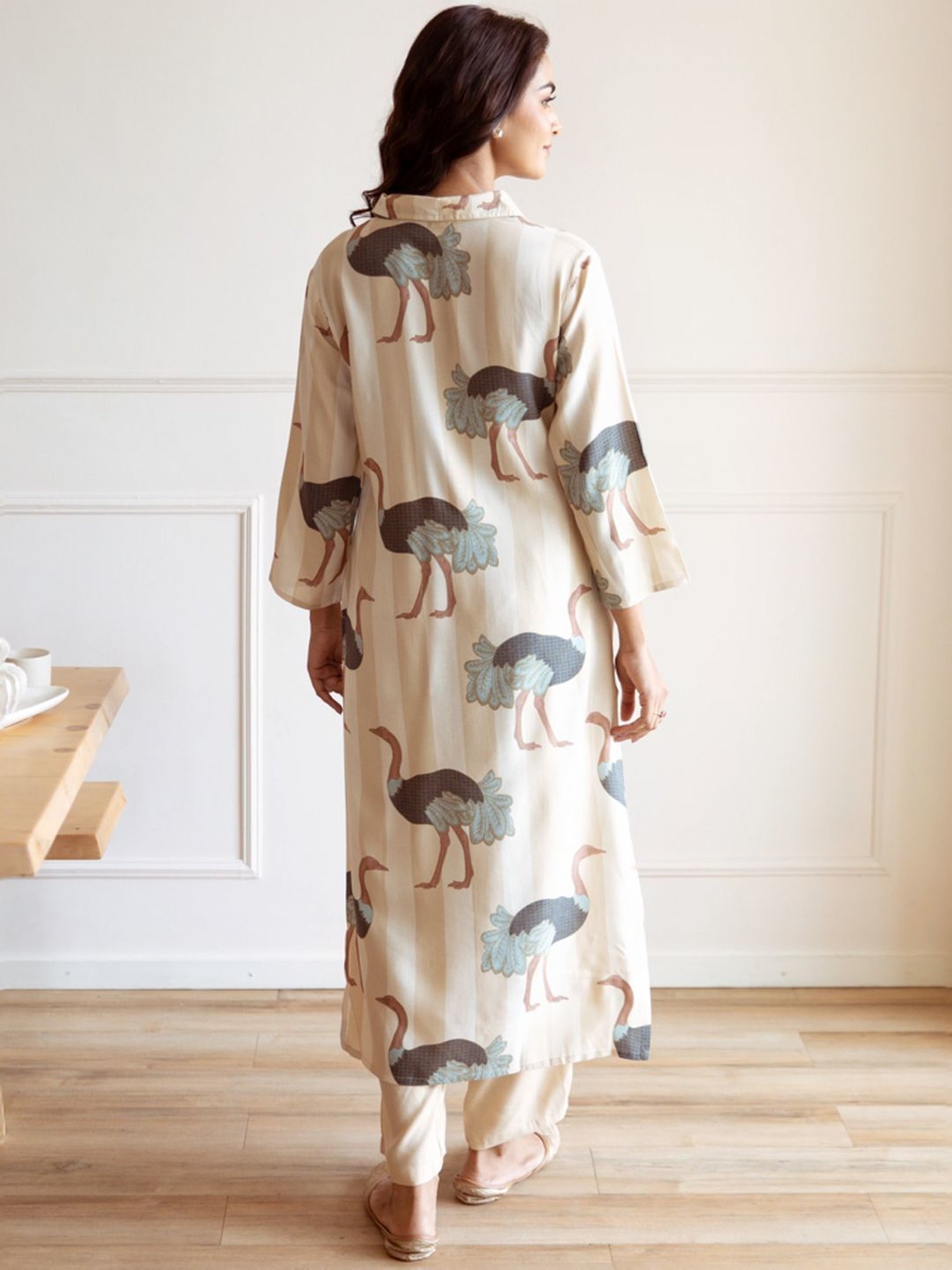 Ishin Cream Printed Kurta & Pants Set