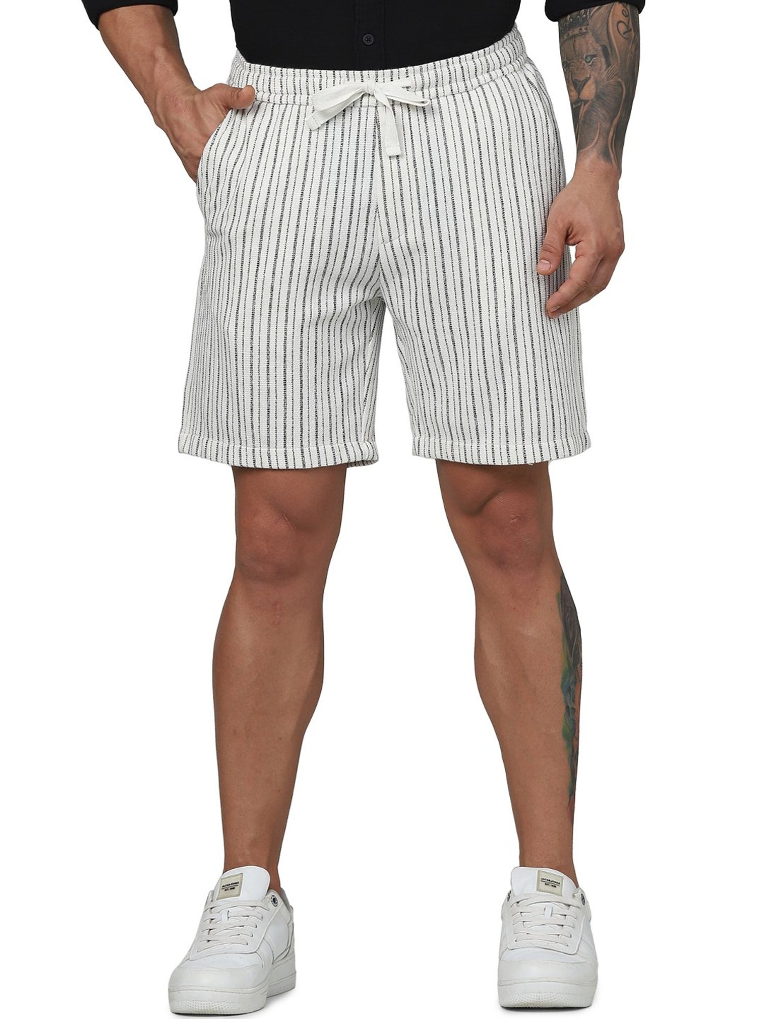 celio* Off White Regular Fit Striped Shorts
