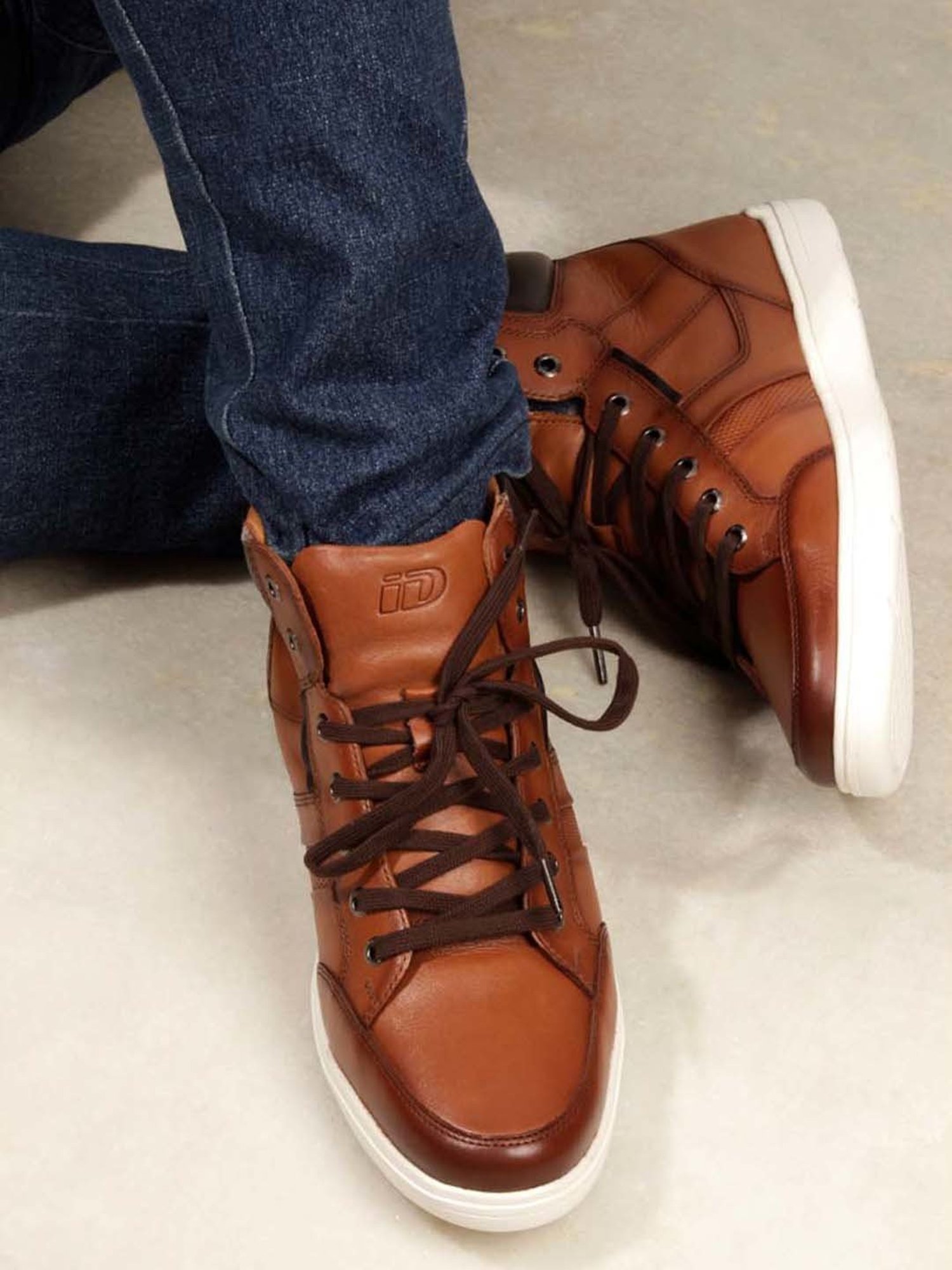 ID Men's Tan Ankle High Sneakers