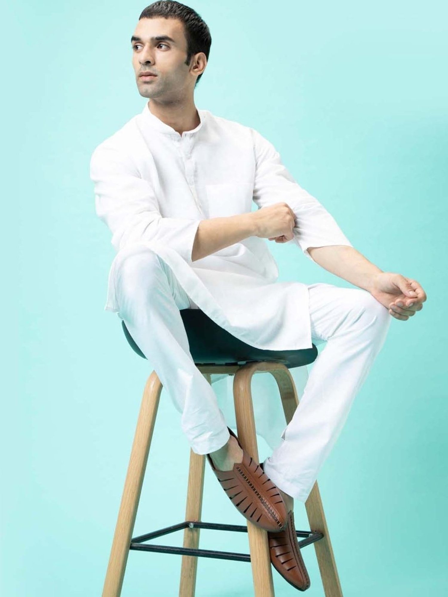 Fausto Men's Tan Ethnic Juttis