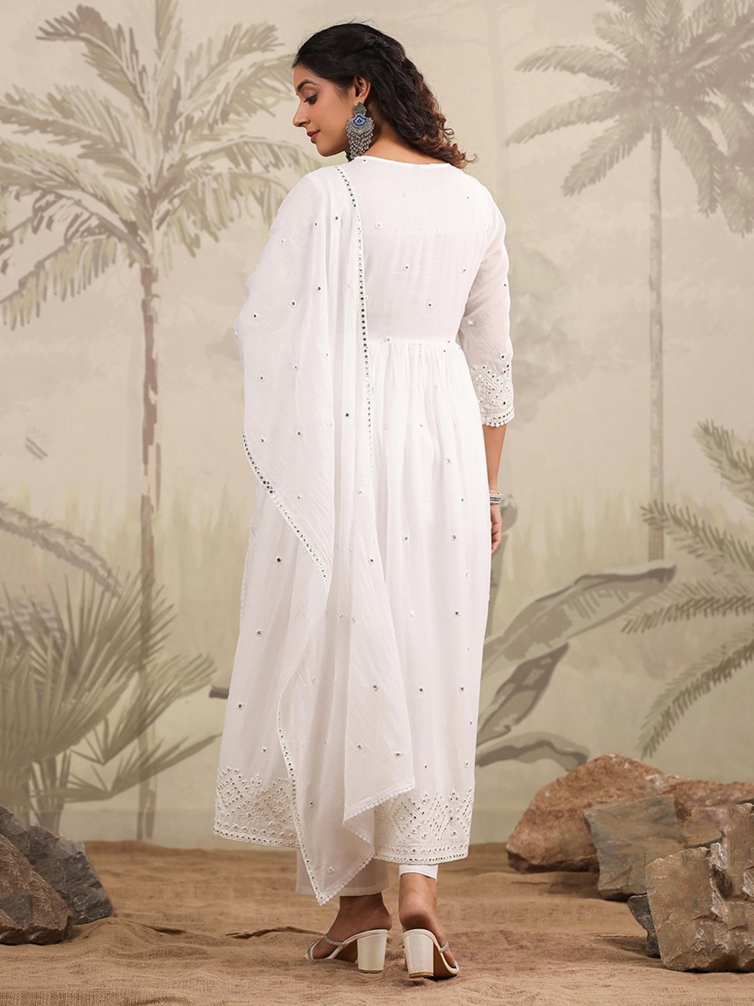 SCAKHI White Embroidered Kurta With Pant & Dupatta