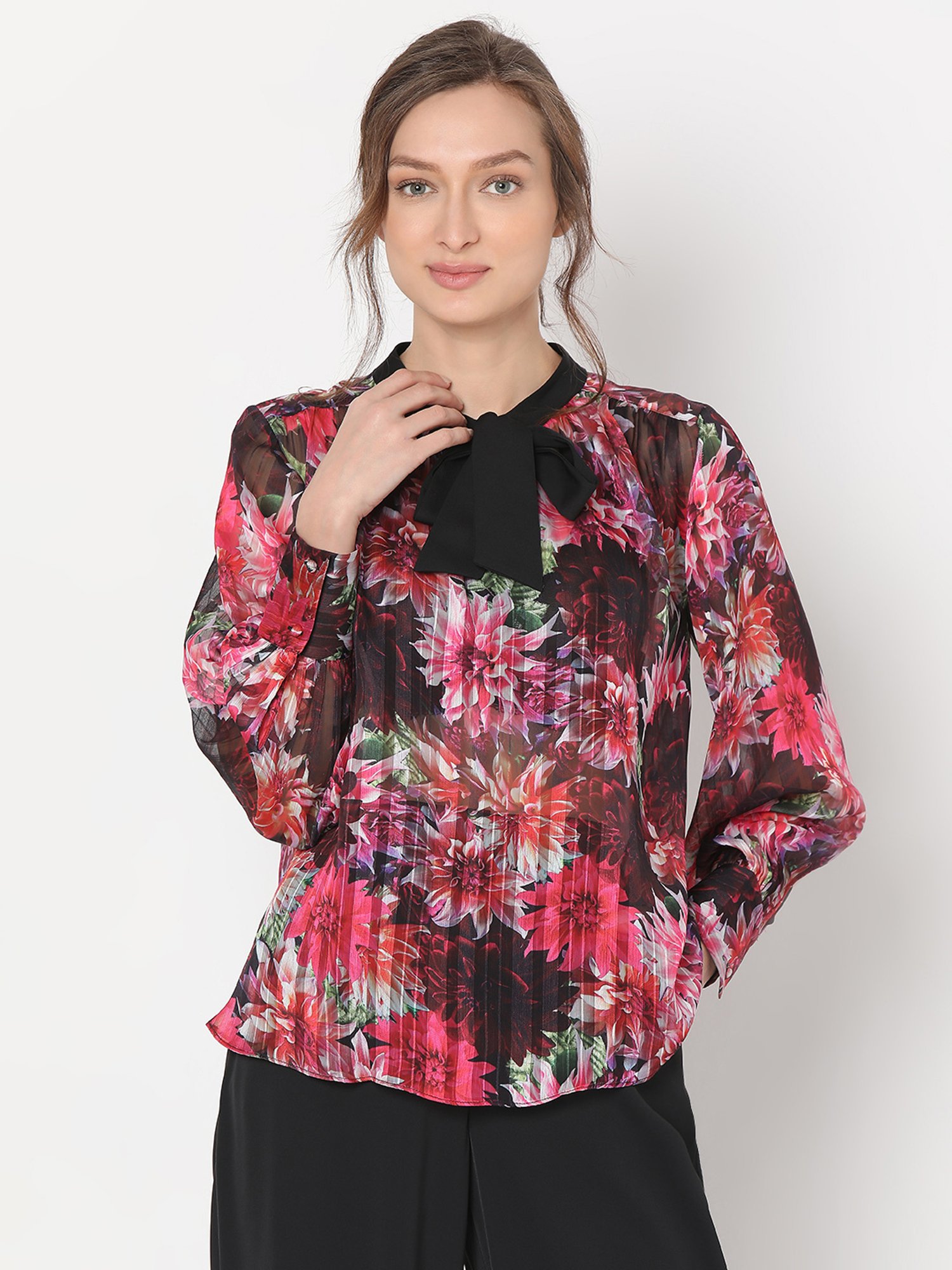 Vero Moda Black & Pink Floral Print Top