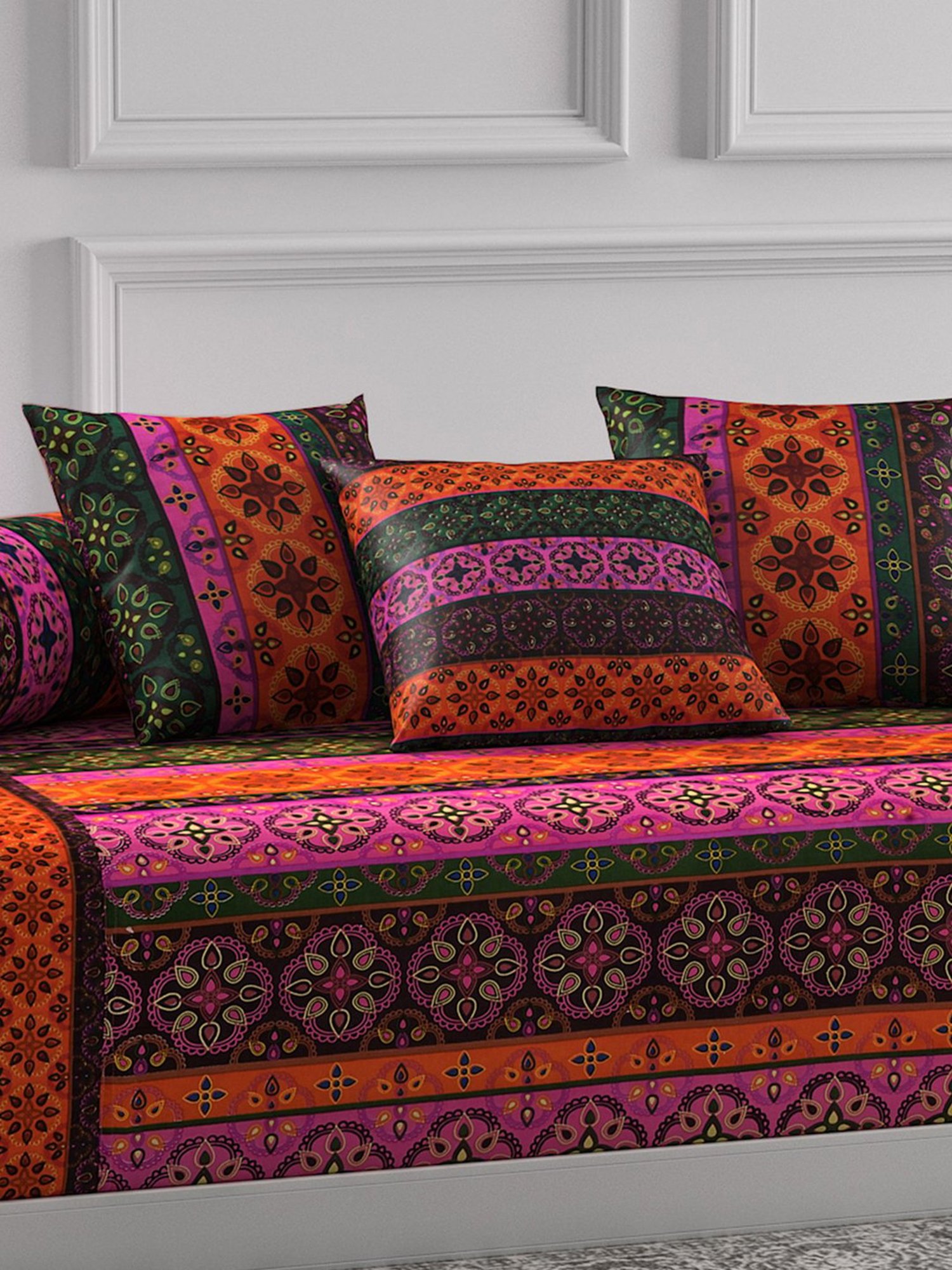 Swayam Shades of Paradise Multicolor Cotton 240 TC, Diwan Set of 6