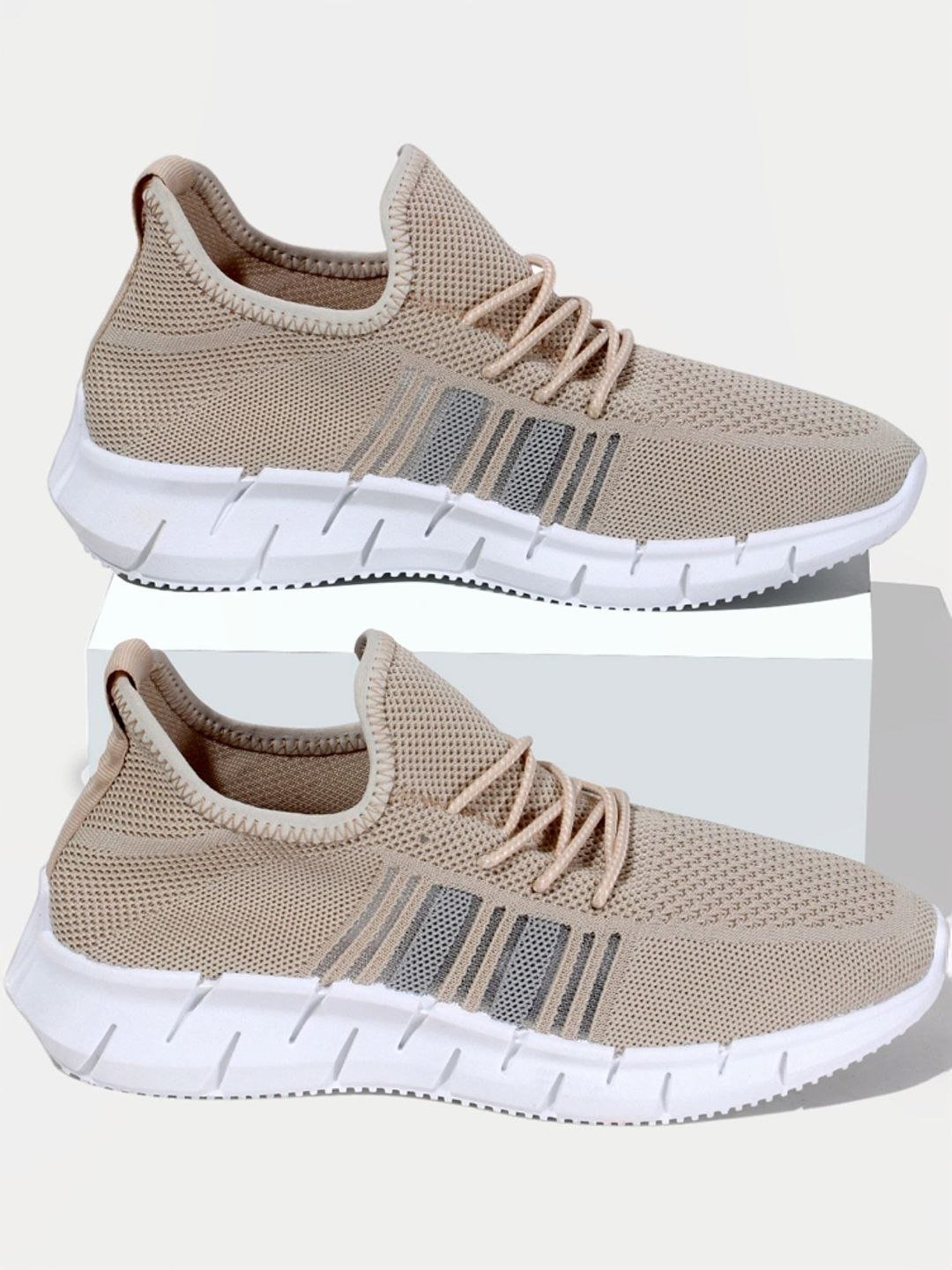 Rapid Box Men's Beige Running Shoes