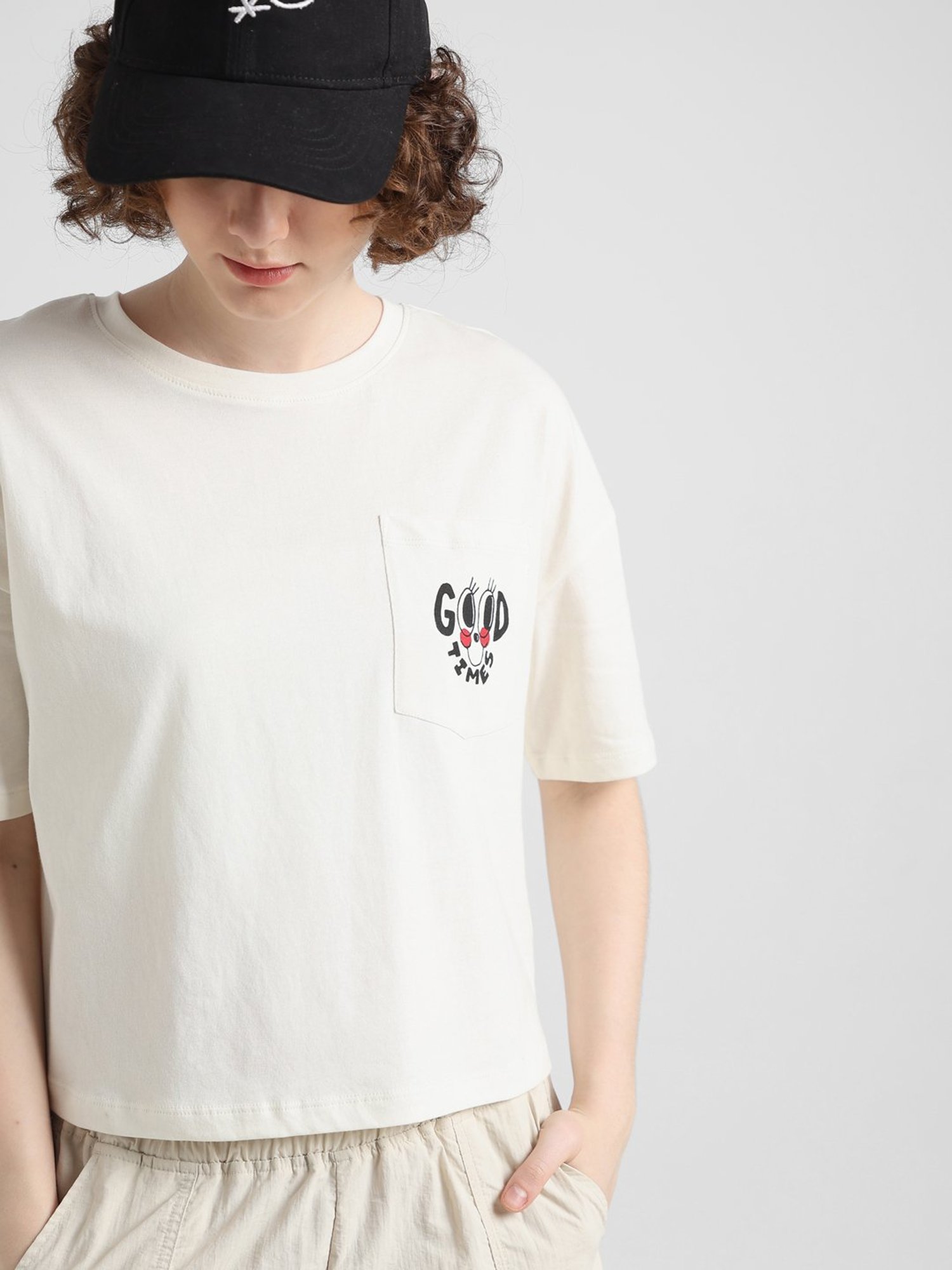 Only White Graphic Print T-Shirt