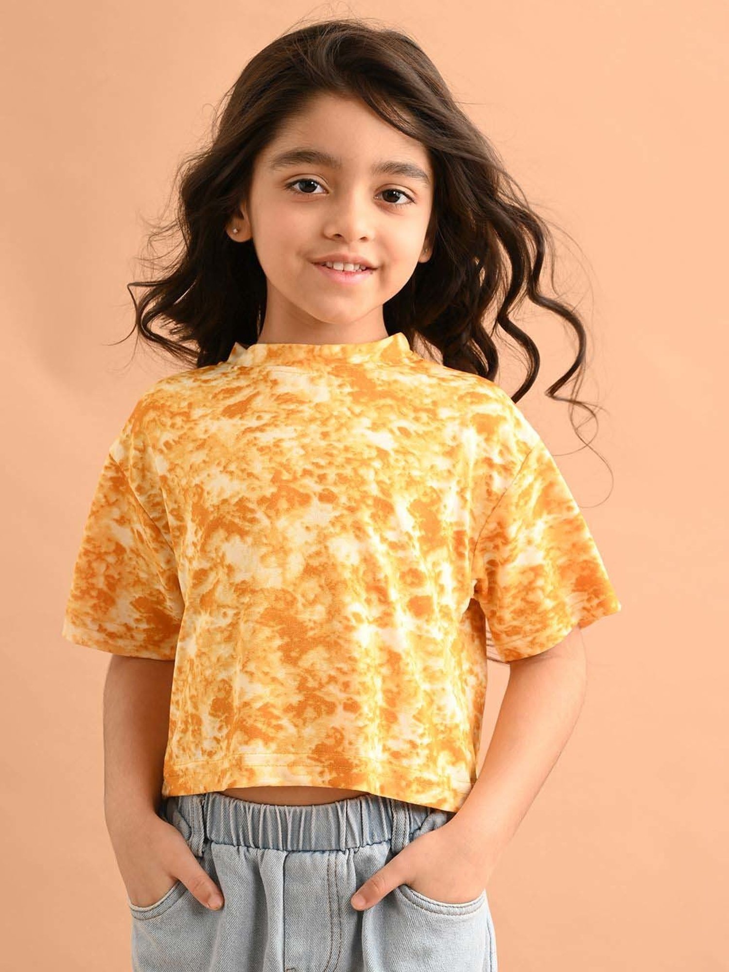 LilPicks Kids Yellow Solid Crop Top