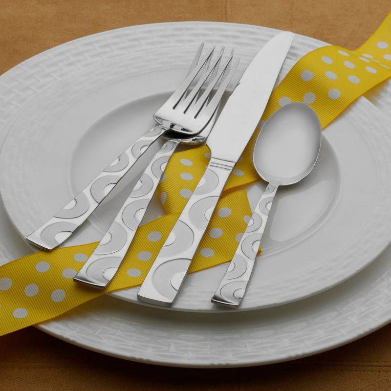 International 34pc Stainless Steel Wheels Silverware Set