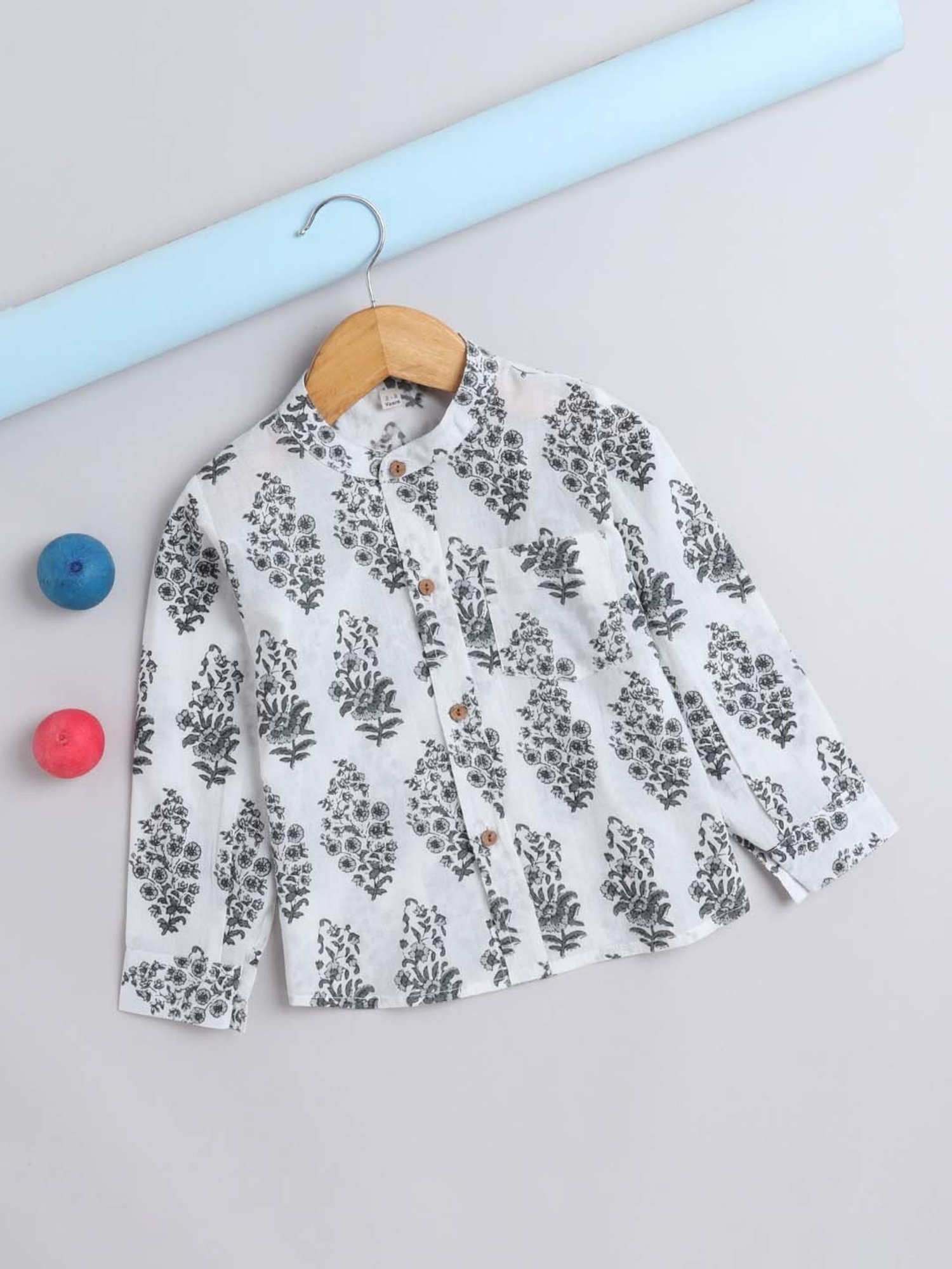 The Magic Wand Kids White & Black Cotton Floral Print Full Sleeves Shirt