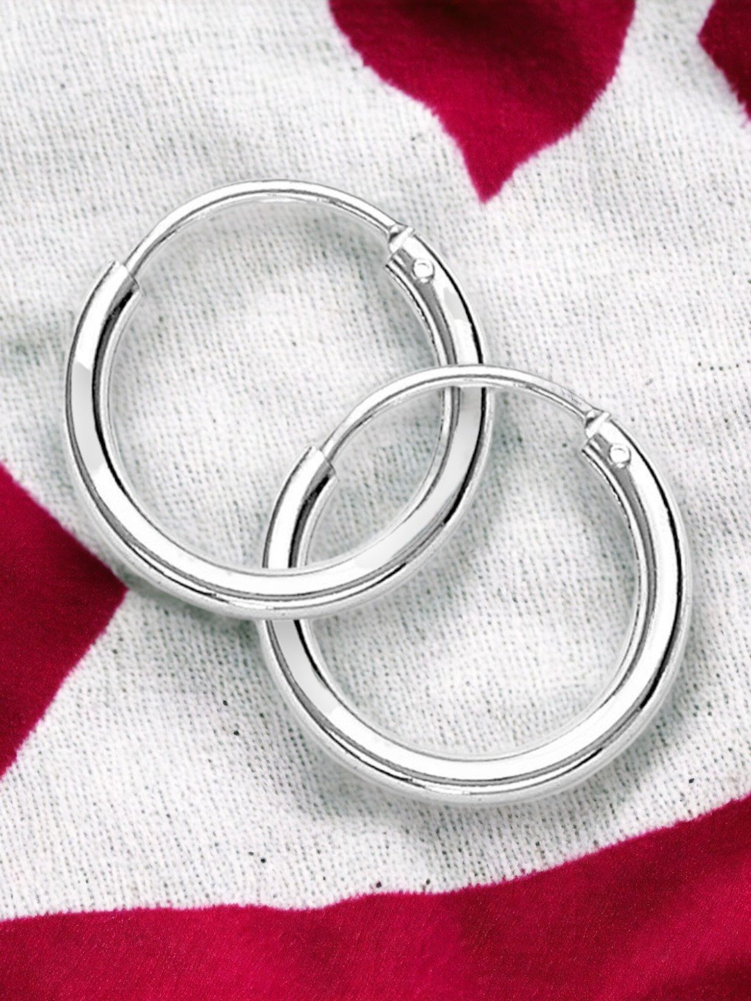 Taraash 92.5 Sterling Silver Hoop Earring