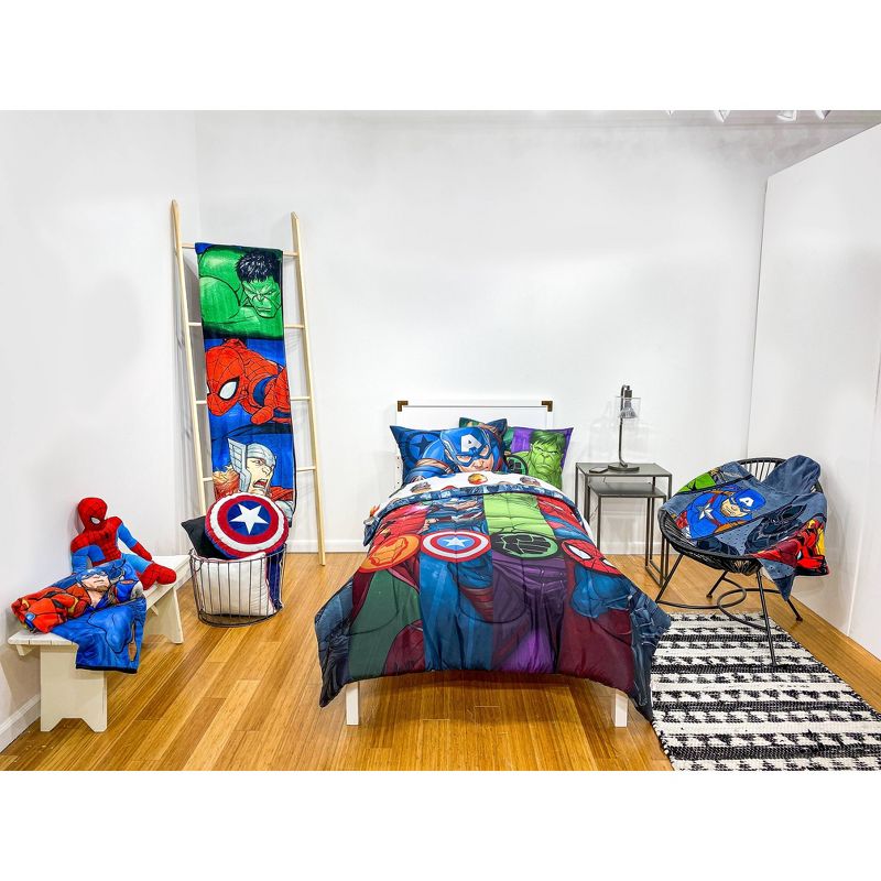 Full Avengers Movers Comforter