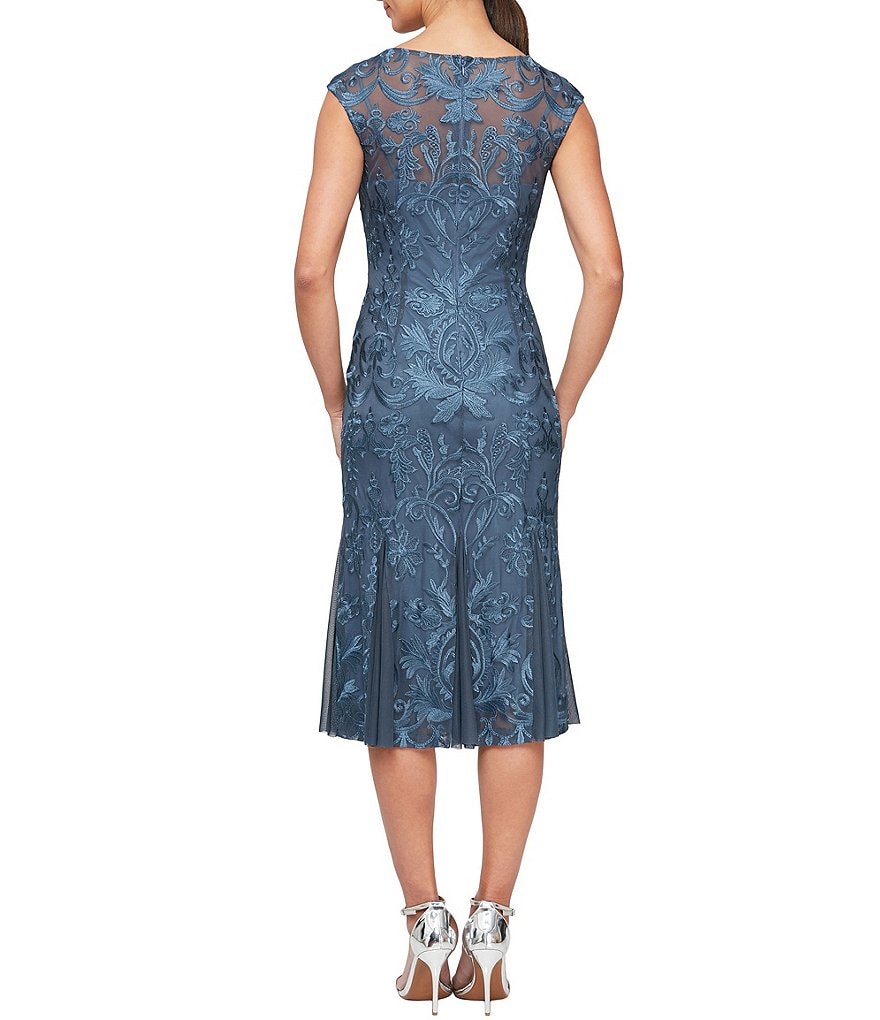 Alex Evenings Petite Size Cap Sleeve Boat Neck Illusion Embroidered Fit & Flare Dress