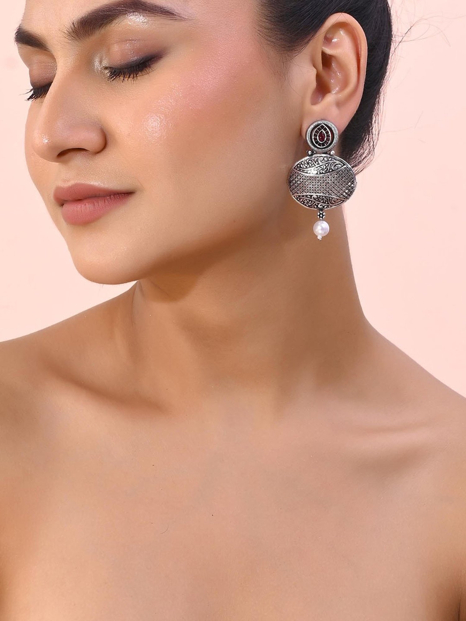 VOJ Rhodium-Plated Oxidized Contemporary with Pearl Earrings for Women