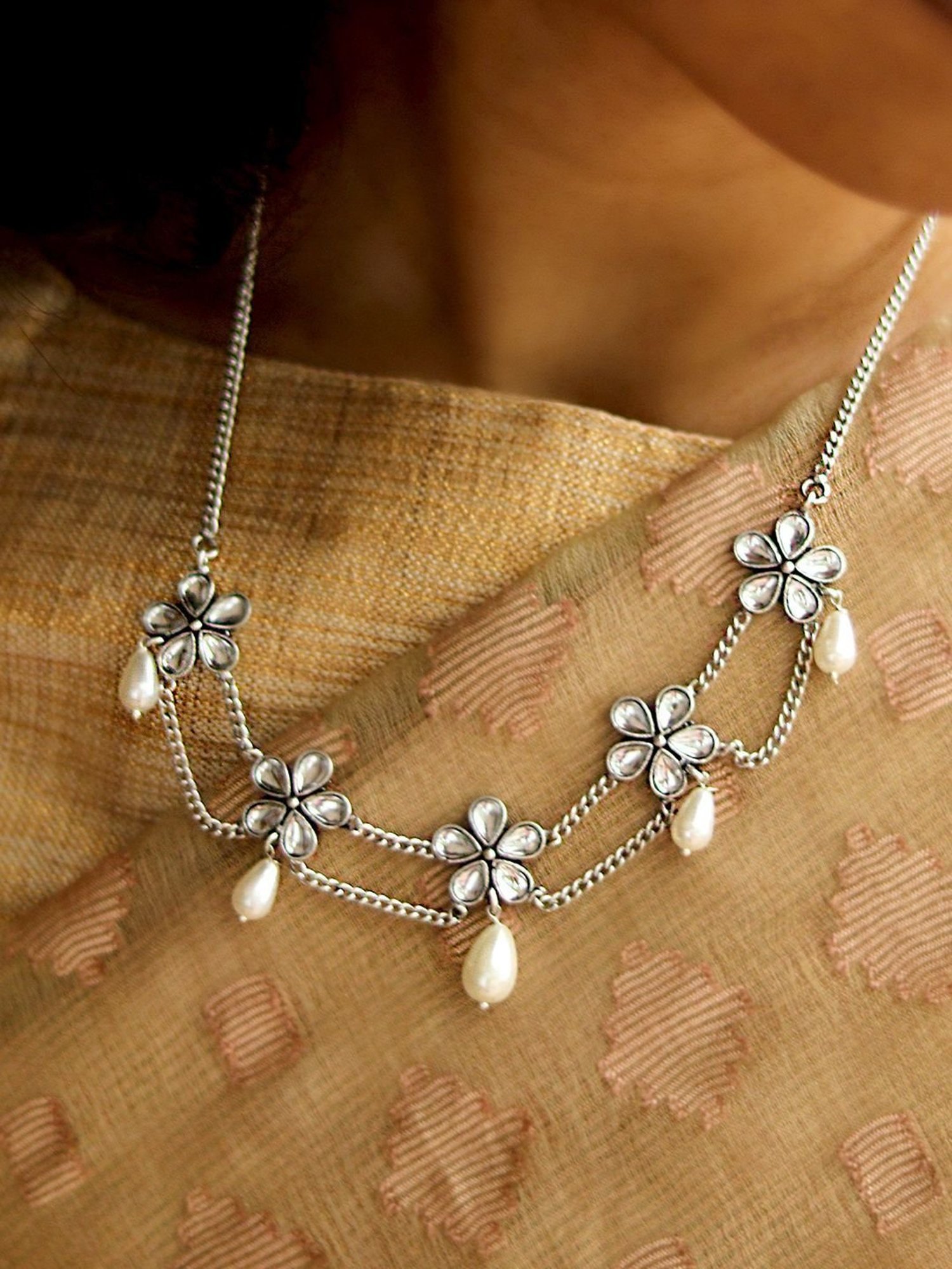 ToniQ Gold-Plated White Baroque Choker Necklace for Women