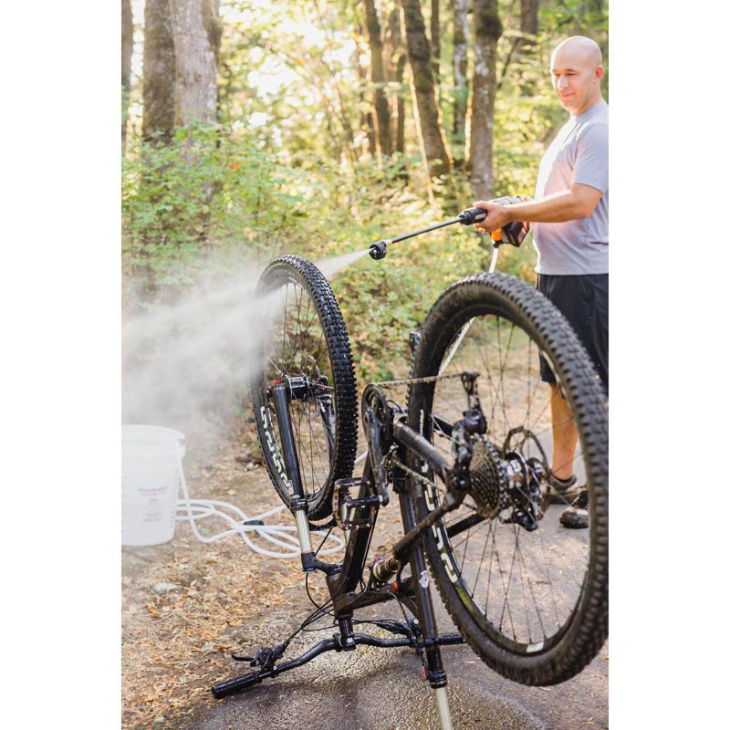 Worx WG644 Cordless HydroShot Portable Power Cleaner Kit, 2x20V Li-ion (2.0Ah) batteries, 2hr.