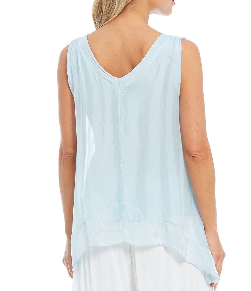 M Made in Italy V-Neck Silk Blend Hi-Low Top