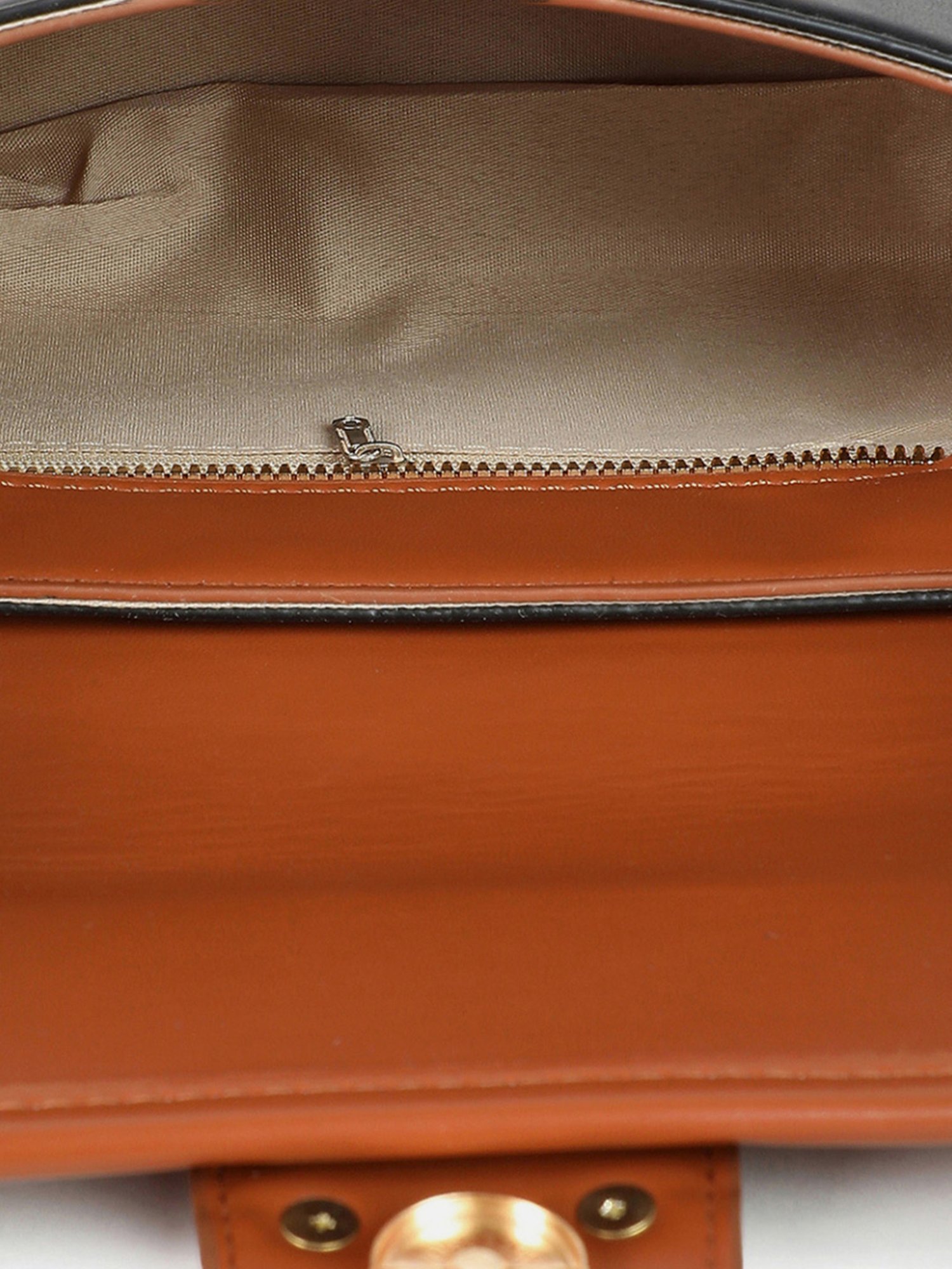 HauteSauce Black Medium Handheld Handbag