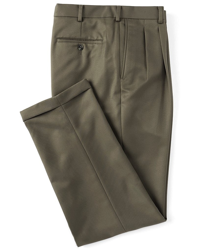 Roundtree & Yorke Big & Tall TravelSmart Pleated Front Relaxed Solid Dress Pants