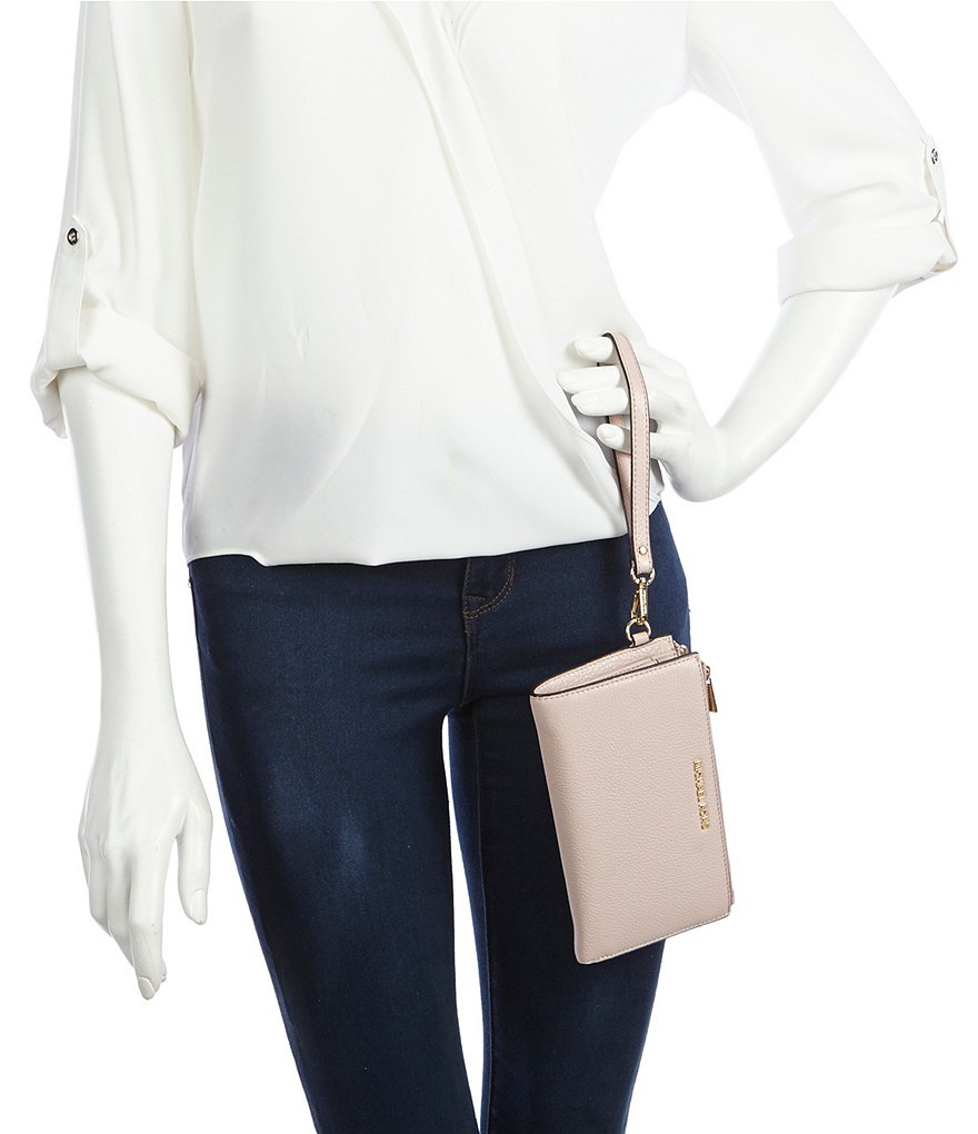 HOBO Link Leather Zip Wristlet