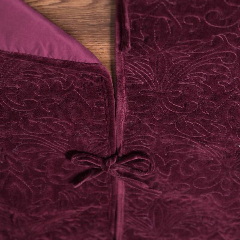 Lakeside 48" Snowy Burlap Christmas Tree Skirt with Doily Cloth