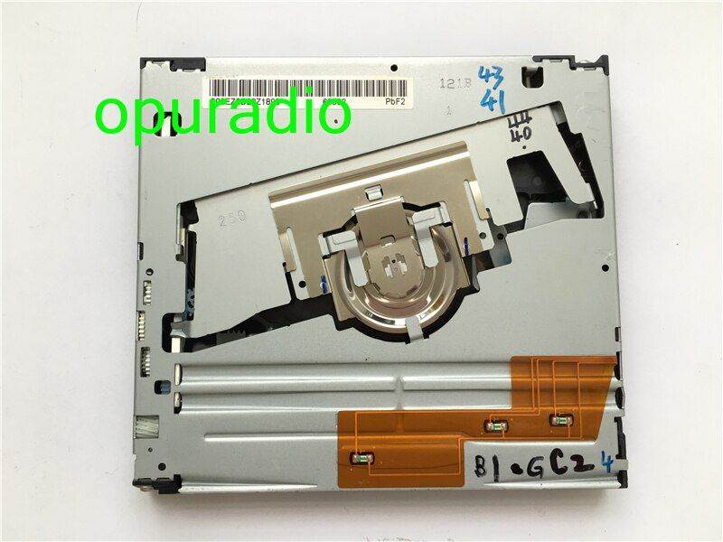 Sport Outdoor Electric Skateboard Longboard Dancing Board Double Rocker Board Waterproof Diamond Griptape Sheet Sticker Deck Sandpaper (Cloud Crance)