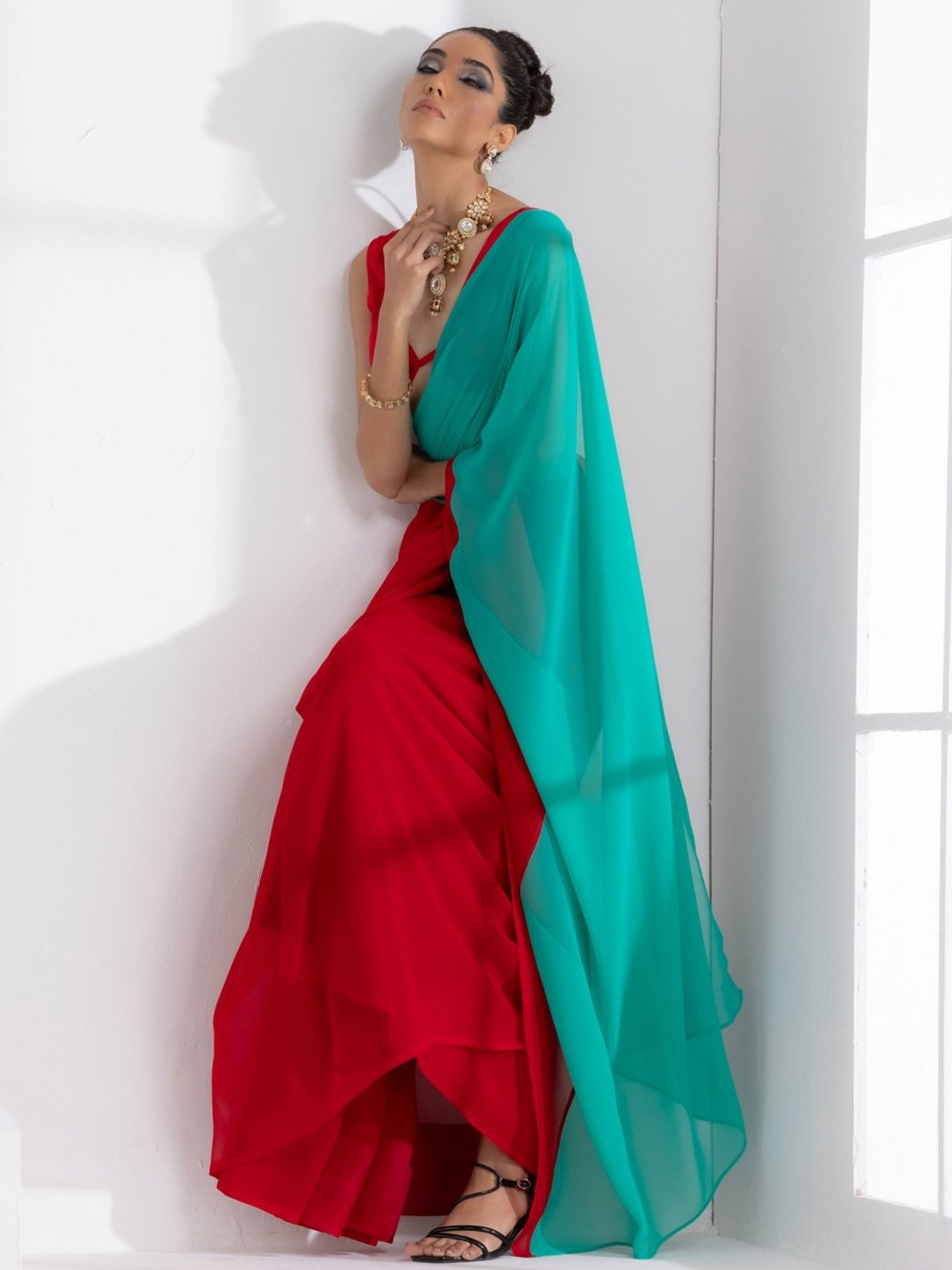 Swtantra Red & Ocean Blue Plain Saree With Unstitched Blouse