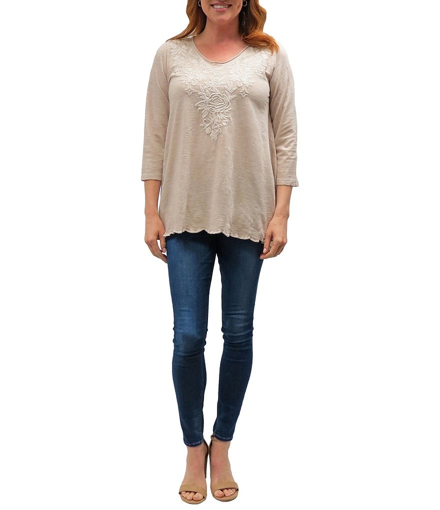 Karyn Seo Mari Vintage Tonal Embroidered V-Neck 3/4 Sleeve Scalloped Hem Cotton Tunic Top