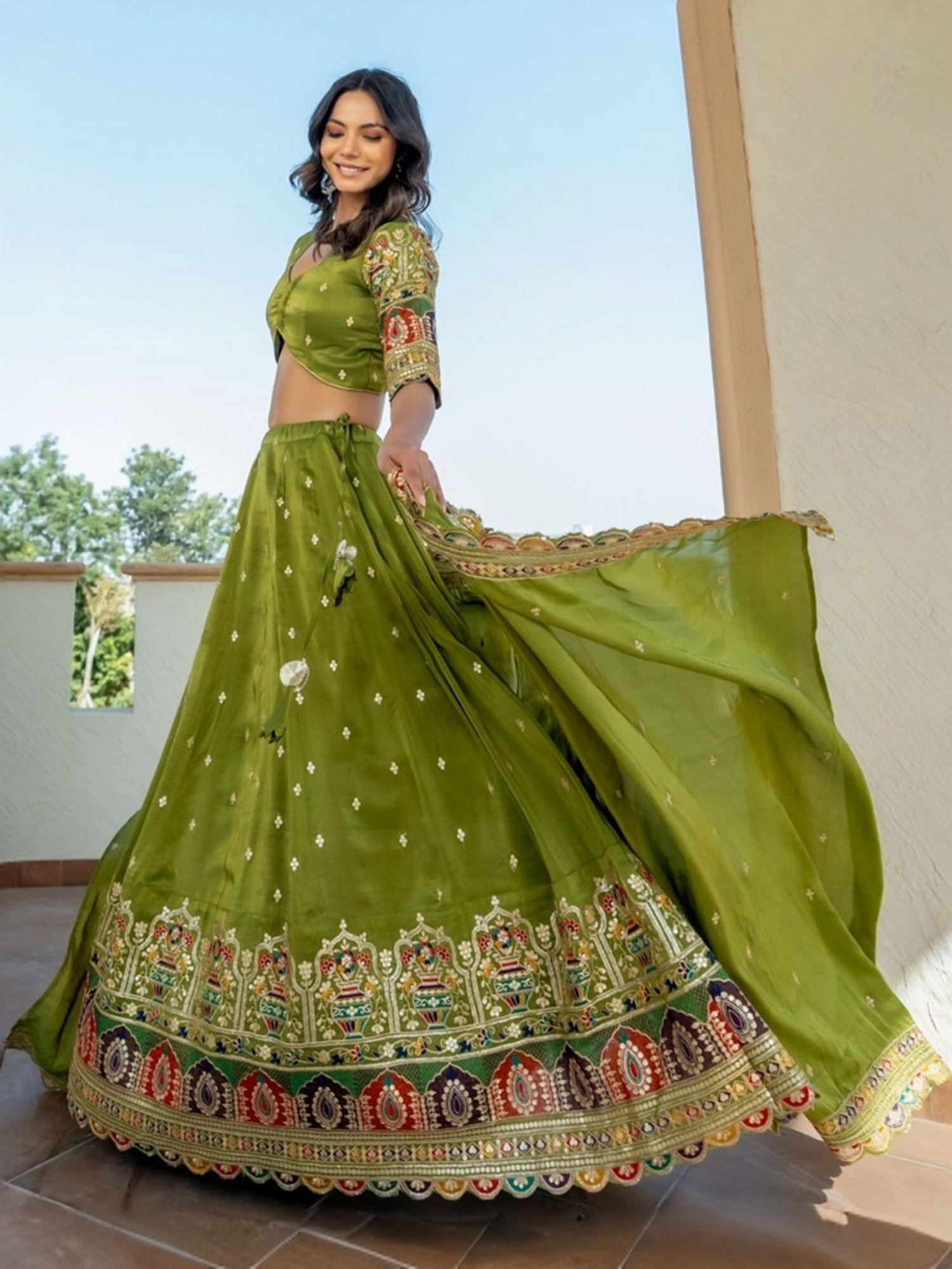 HOUSE OF JAMOTI Green Embroidered Lehenga Choli Set With Dupatta