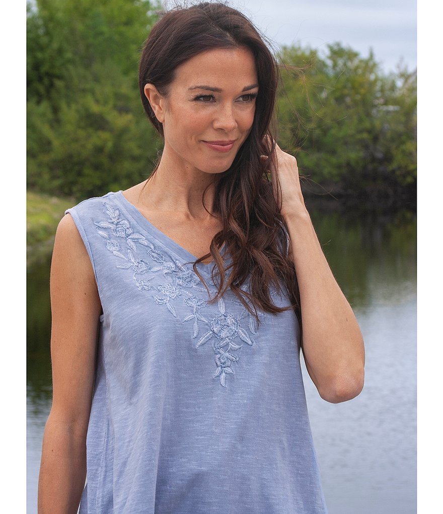 Karyn Seo Saira Vintage Embroidered V-Neck Boho Tank Top