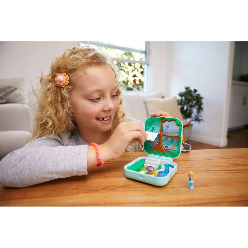 Polly Pocket Hidden Hideouts Flutterrific Forest Playset