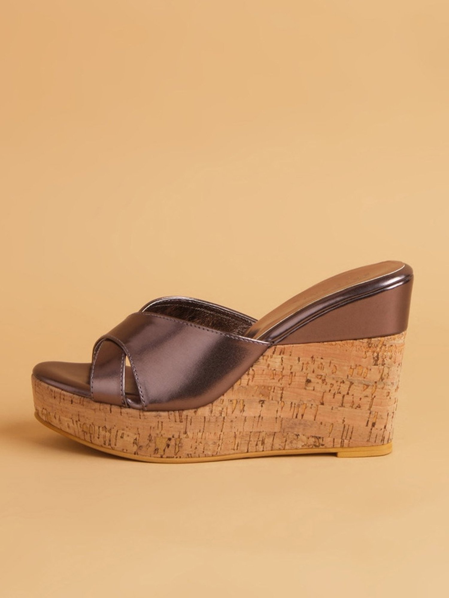 Eridani Women's Adelita Gun Metal Cross Strap Wedges