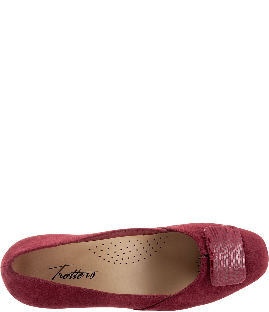 Trotters Delse Ornament Block Heel Pumps