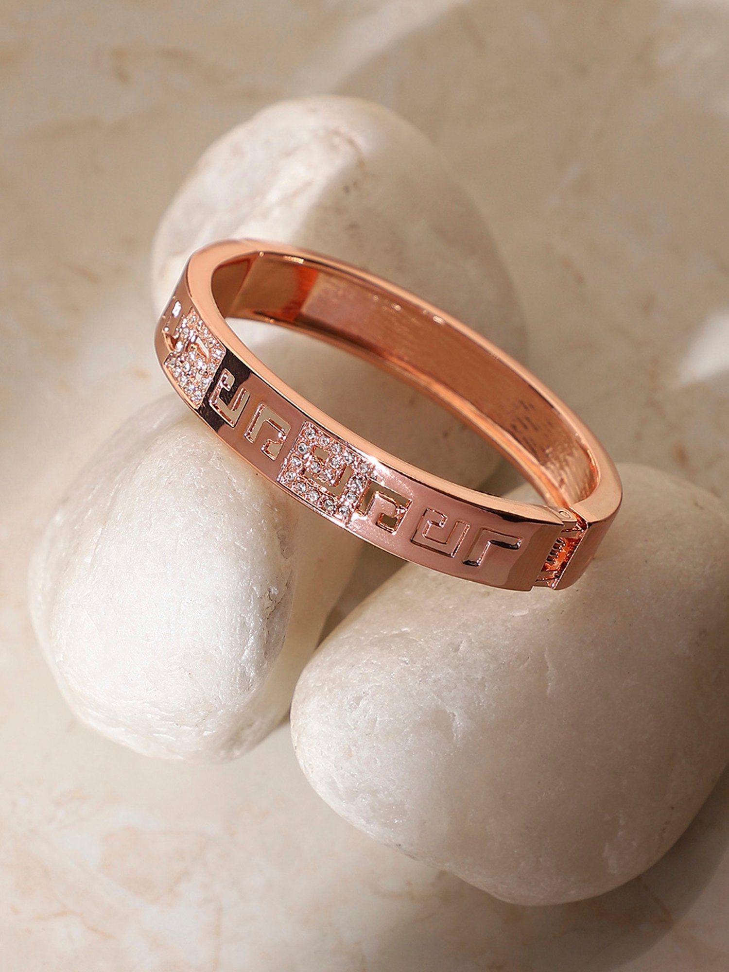 SOHI Minimal Band Bracelet For Women