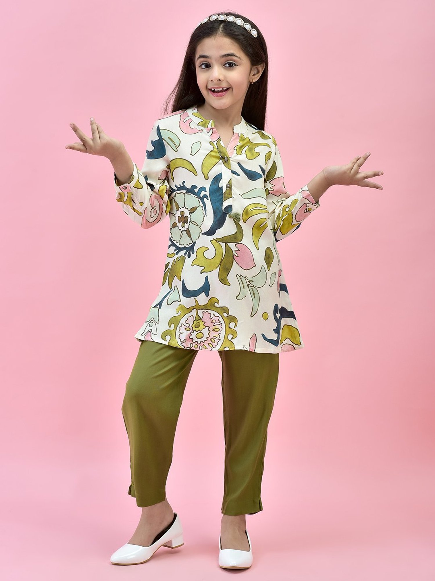 Juniper Girls White & Olive Printed Full Sleeves Kurta With Pants
