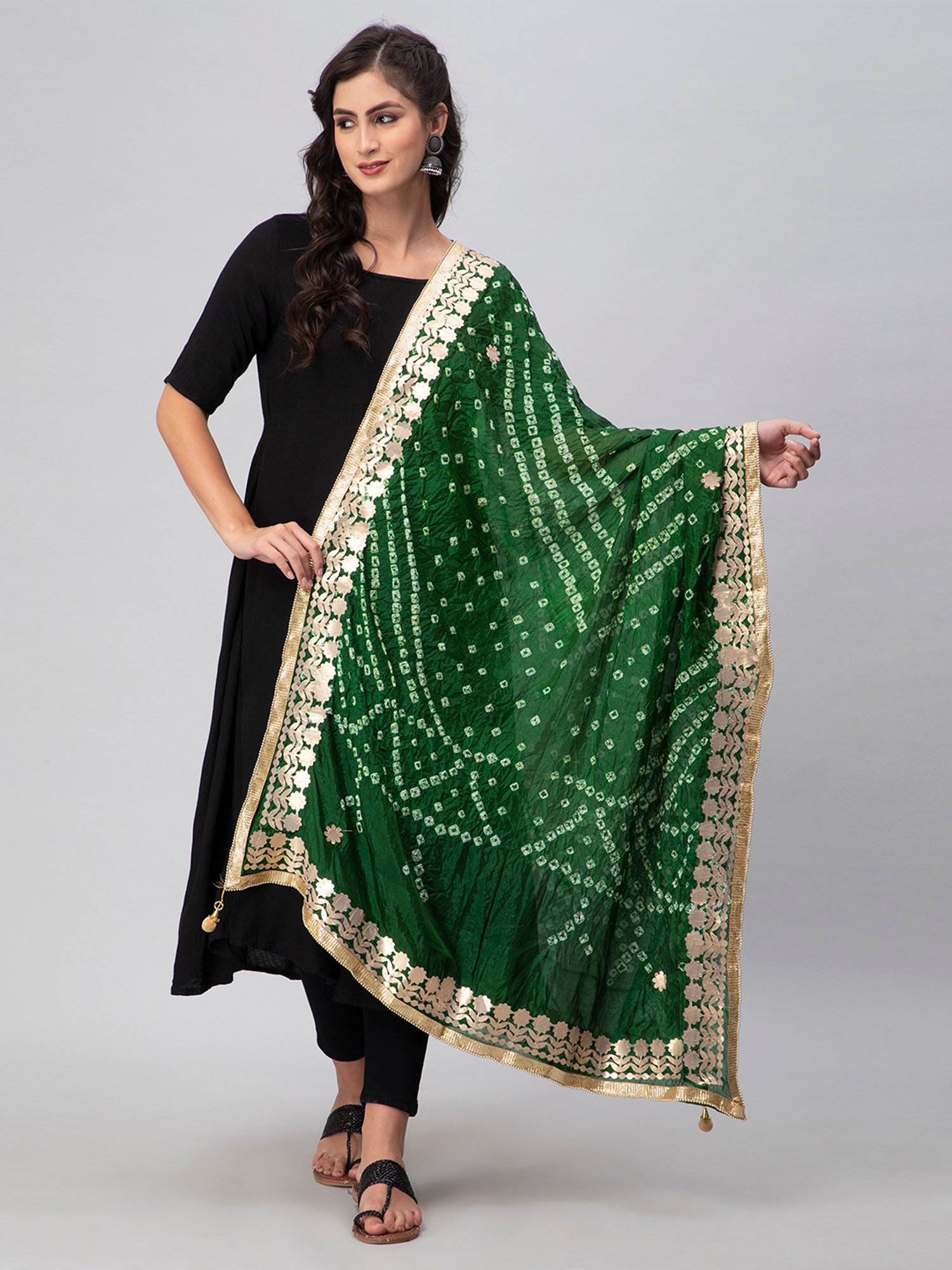 Aditi Wasan Green Printed Bandhani Dupatta
