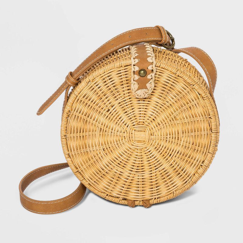 Straw Magnetic Closure Crossbody Bag - Universal Thread™ Natural