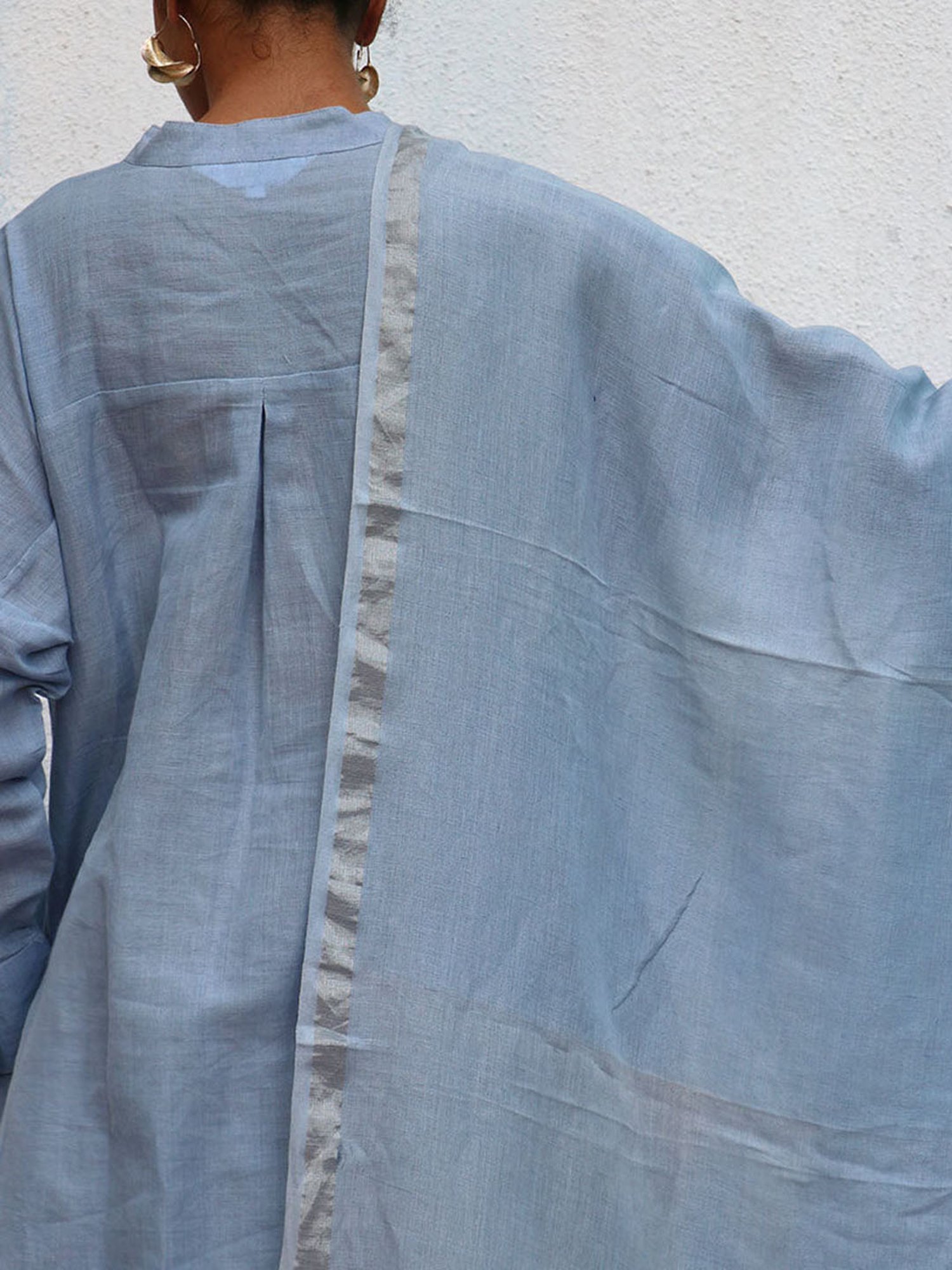 Chidiyaa Blue Breathe Melrose Handwoven Linen Dupatta