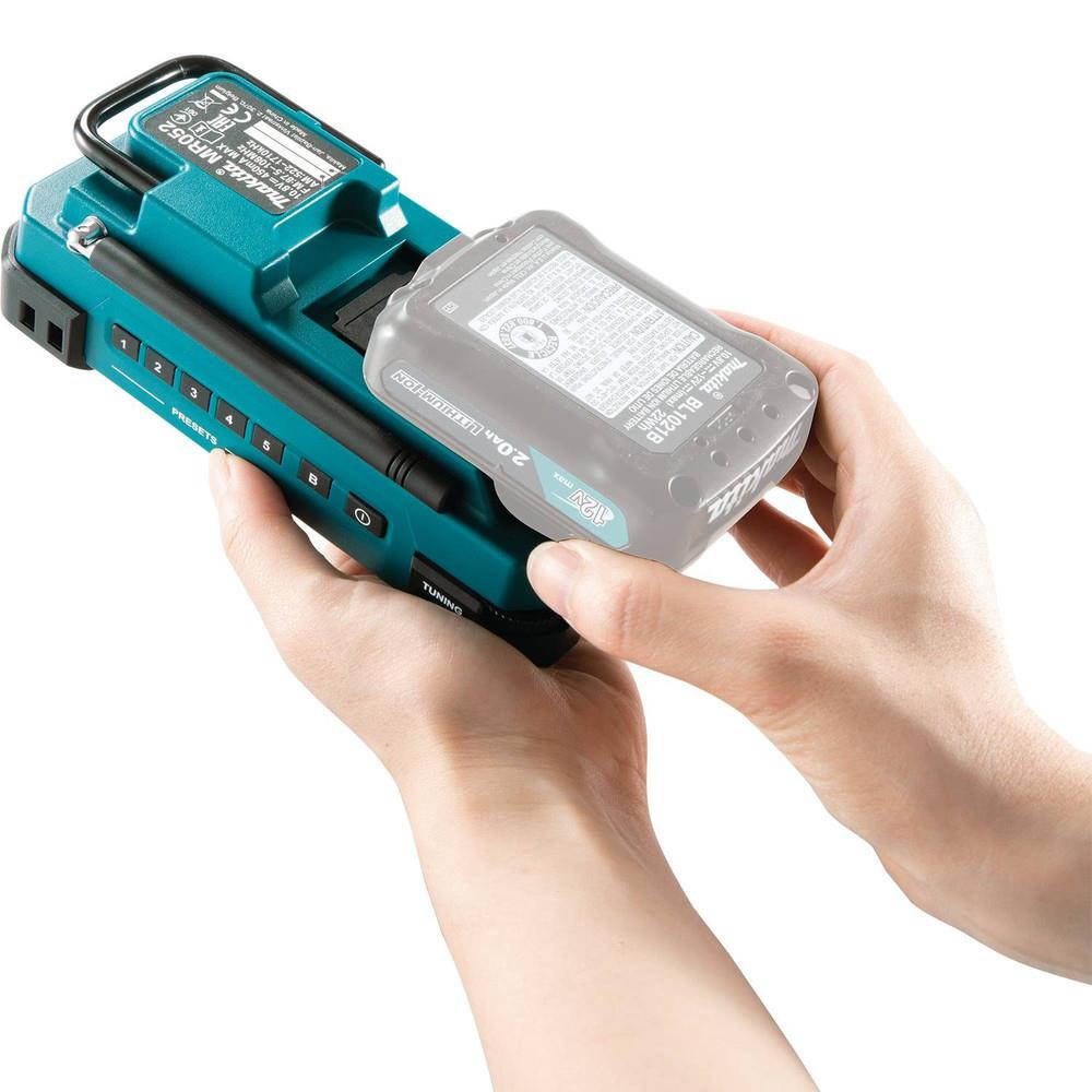 Makita Cordless Compact Job Site AM/FM Radio (Battery Not Included)