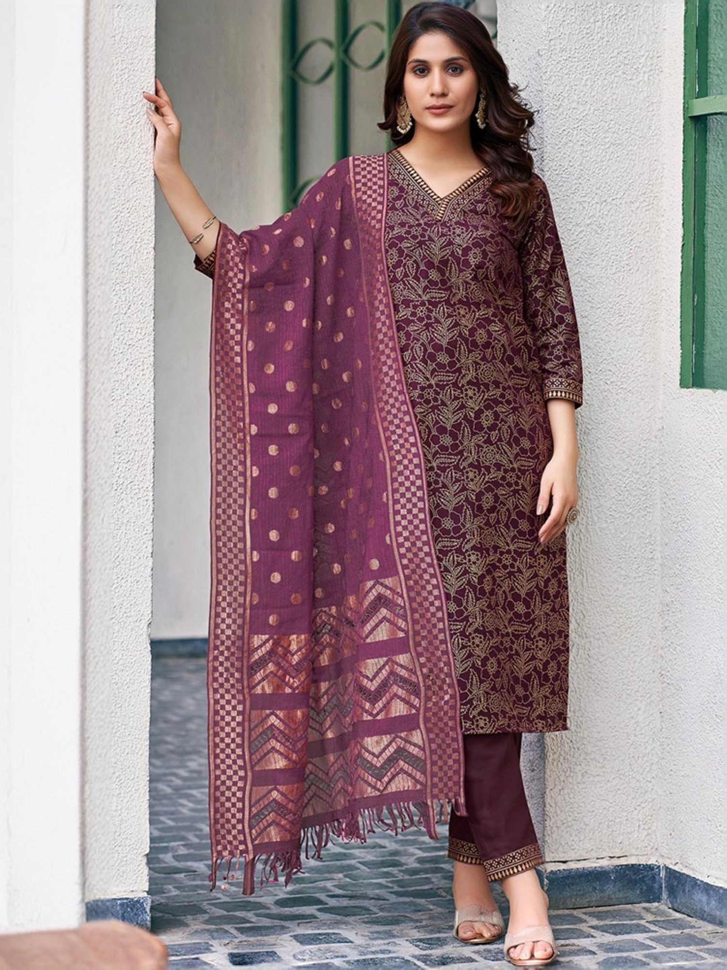Skylee Purple Printed Kurta Pant Set With Dupatta