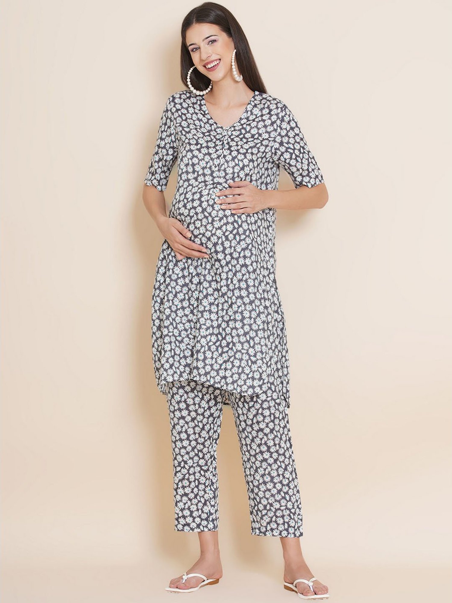 Mine4Nine Grey & White Floral Print Maternity Kurta With Pyjamas