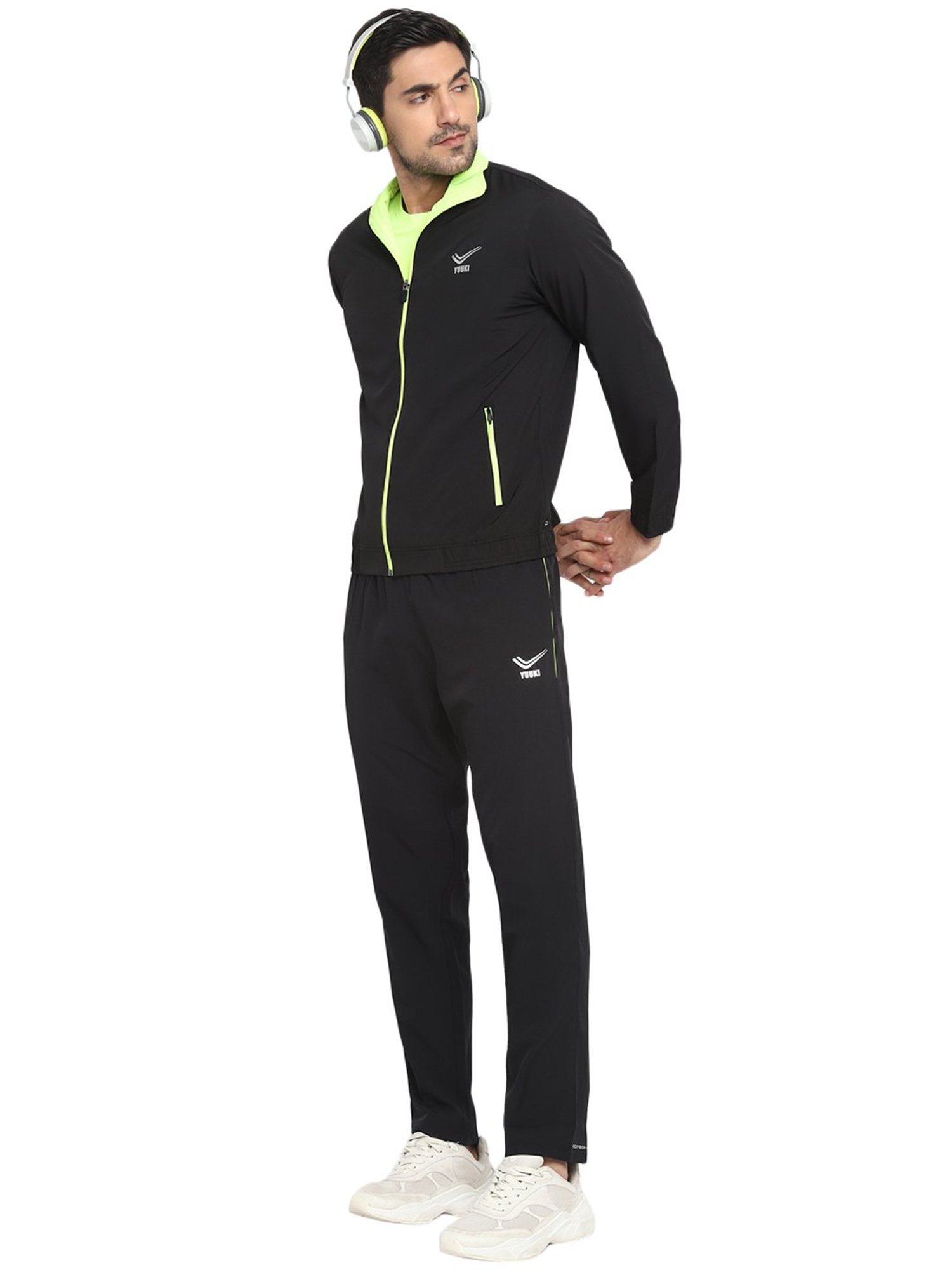 Yuuki Black Regular Fit Tracksuit