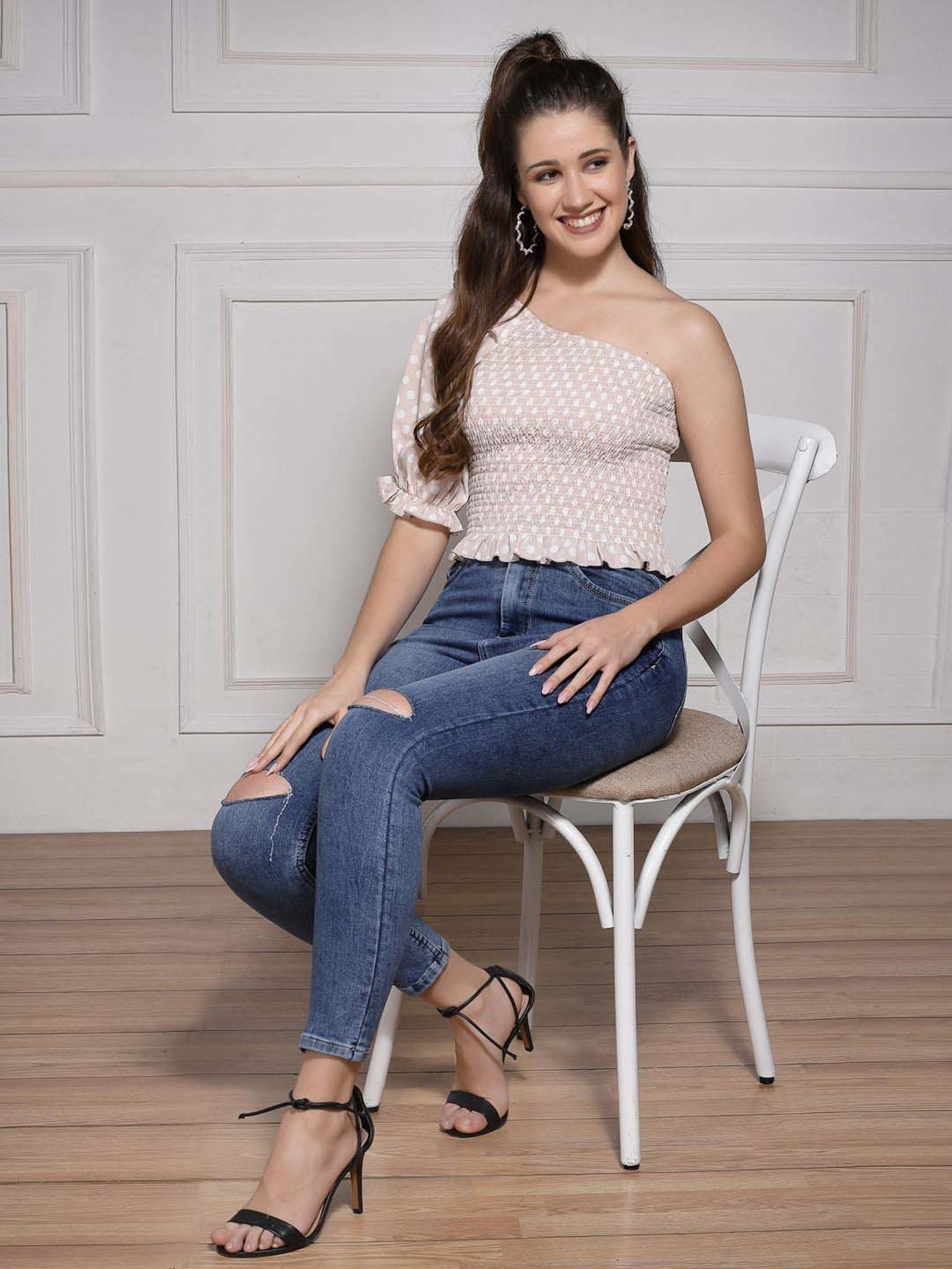 KASSUALLY Beige Printed Crop Top