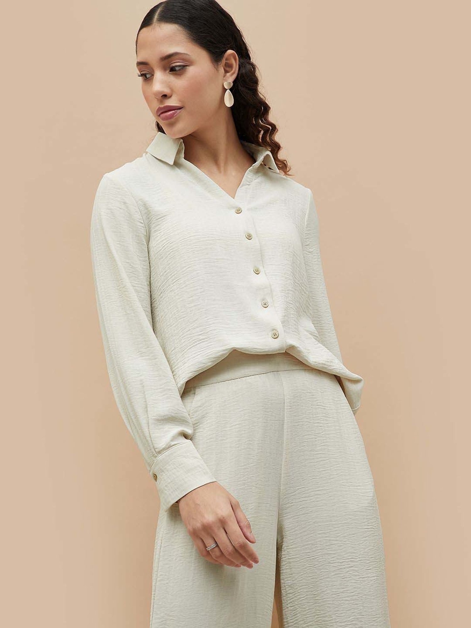 Code by Lifestyle Cream Regular Fit Shirt