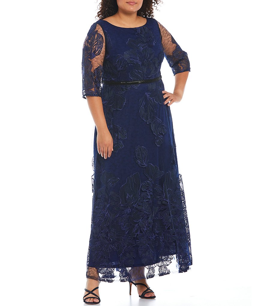 Le Bos Plus Size 3/4 Sleeve Lace Scoop Neck A-Line Gown