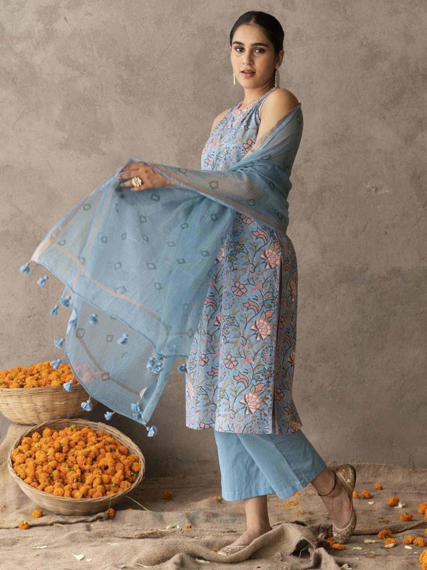 Akiso Reet Blue Block Printed And Embroidery Detailed Straight Fit Sleevless Suit Set With Dupatta