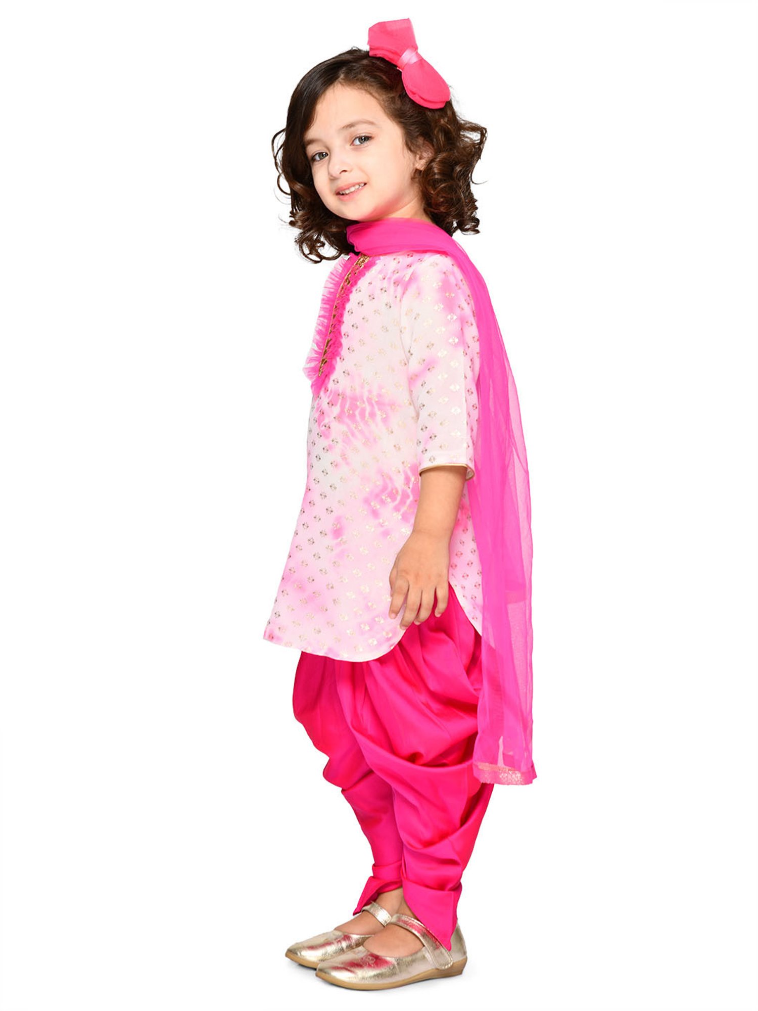 Saka Designs Kids Magenta & Gold Tie Dye Kurta with Dhoti & Dupatta