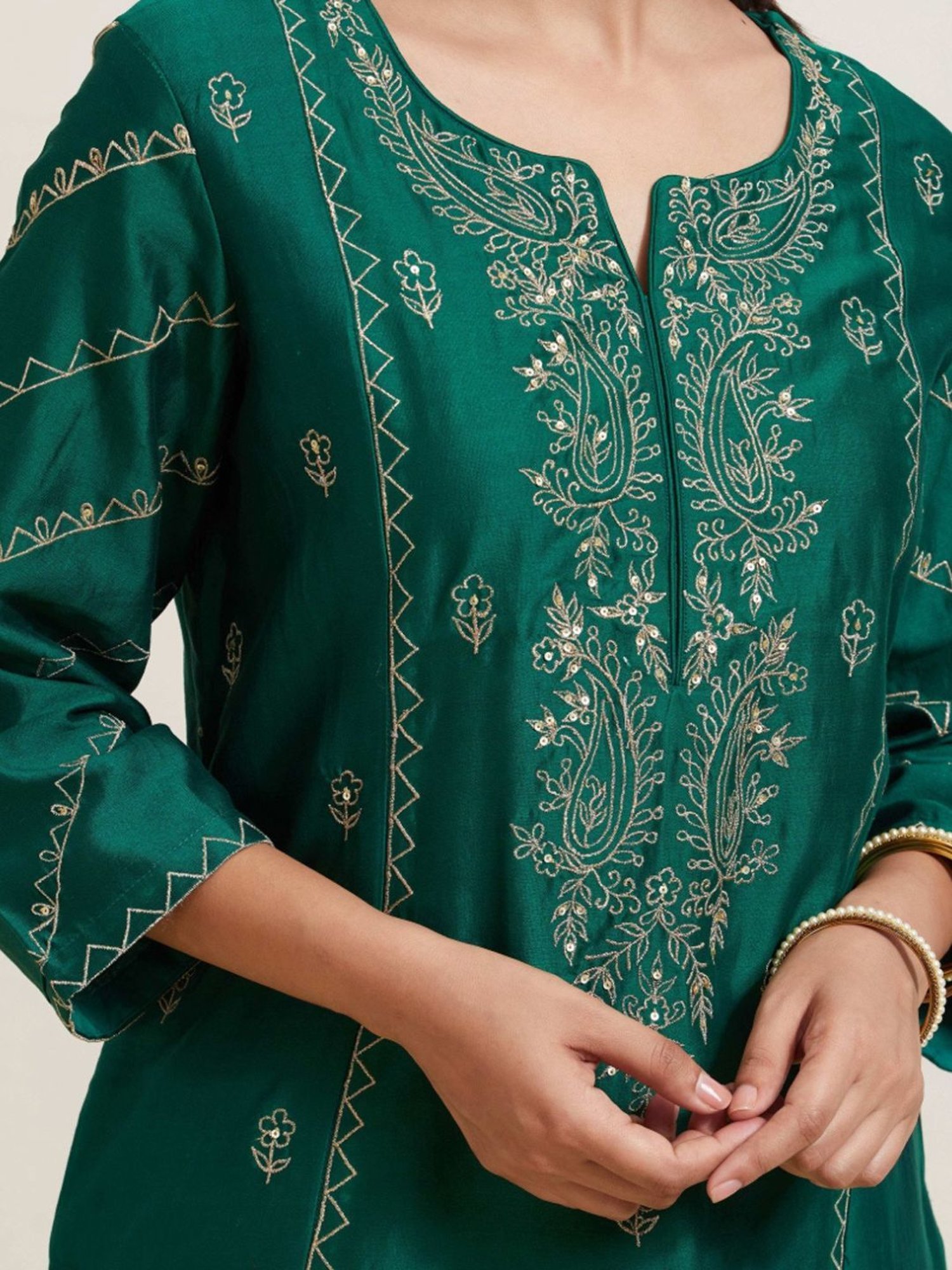 Priya Chaudhary Green Afreen Embroidered Chanderi Silk Kurta
