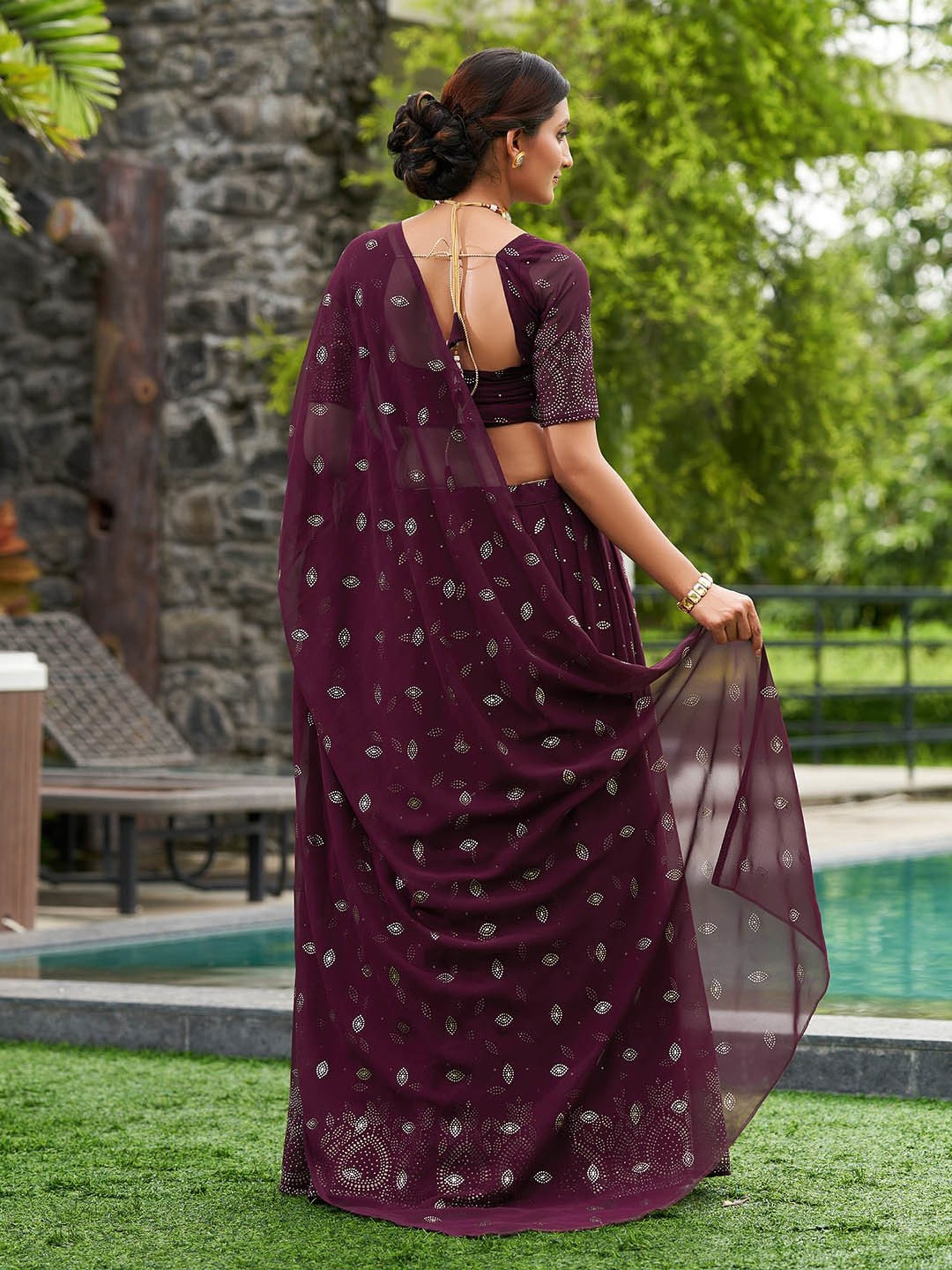 Warthy Ent Purple Embroidered Lehenga Choli Set With Dupatta