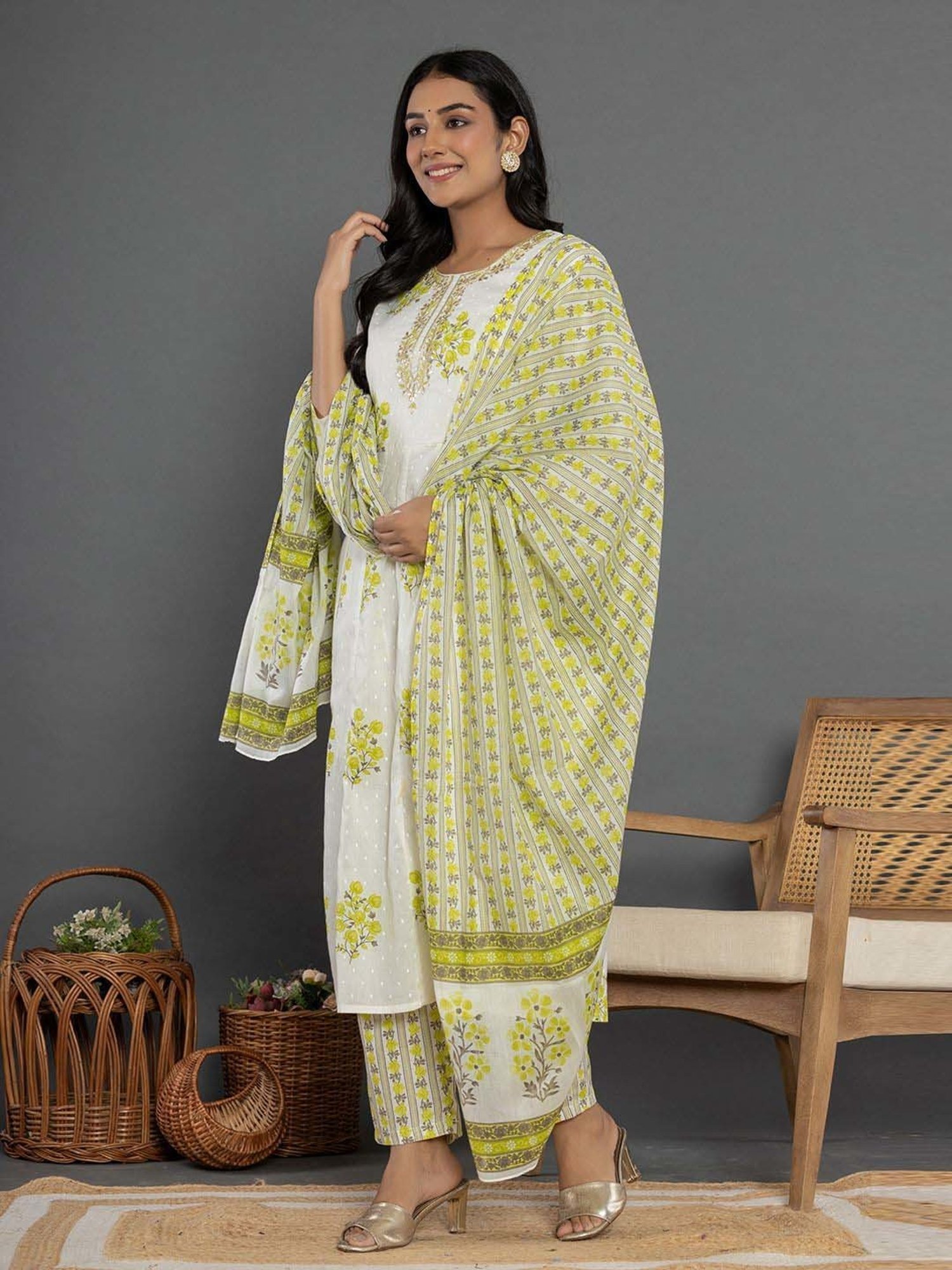 Yufta Green & White Cotton Printed Kurta Pant Set With Dupatta