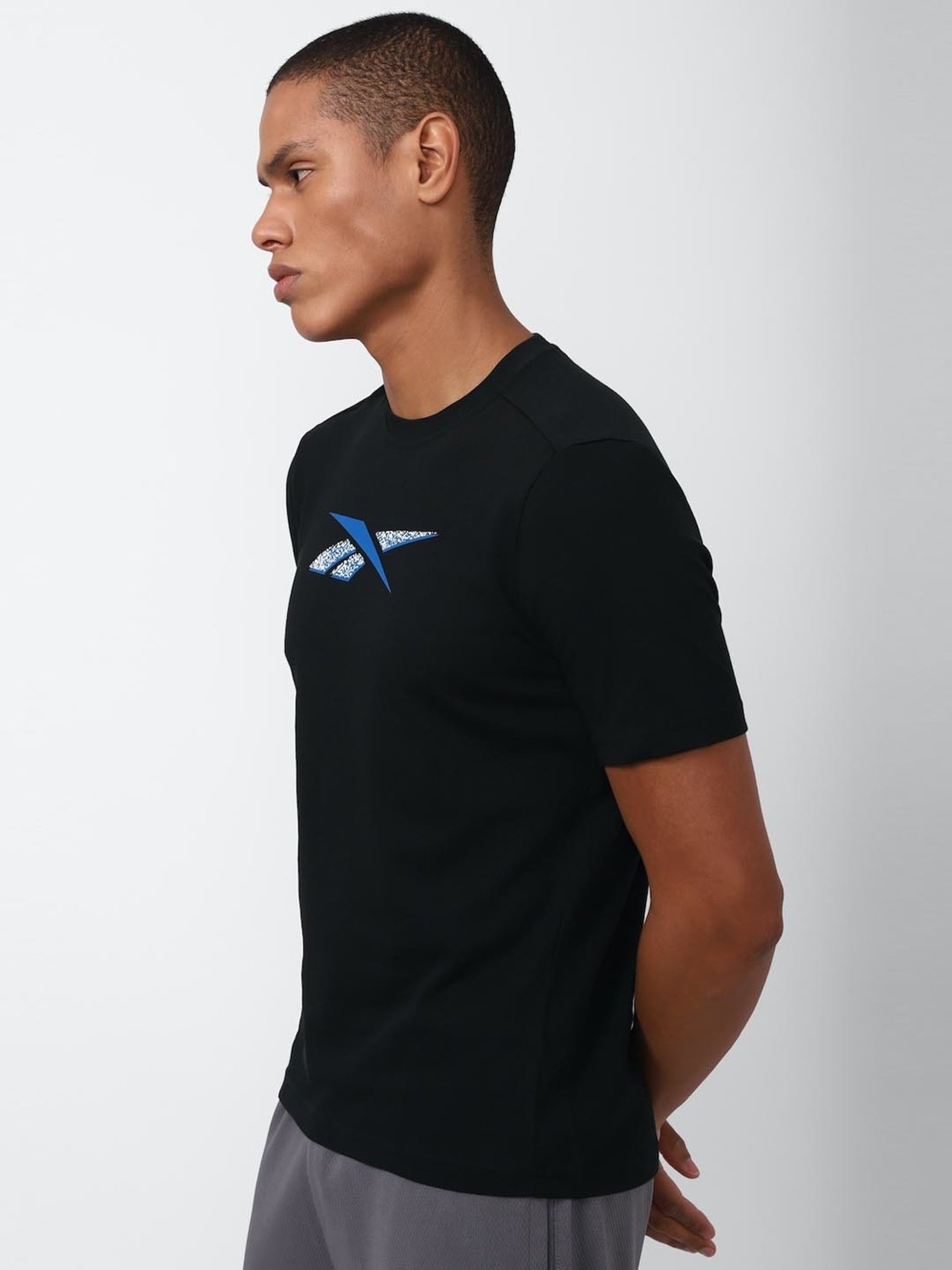 Reebok Black Slim Fit Printed T-Shirt